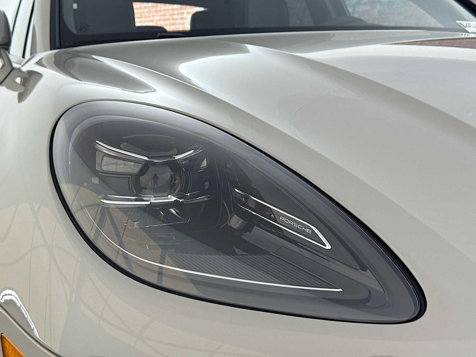 Thumbnail: 2026 Porsche Macan - 28