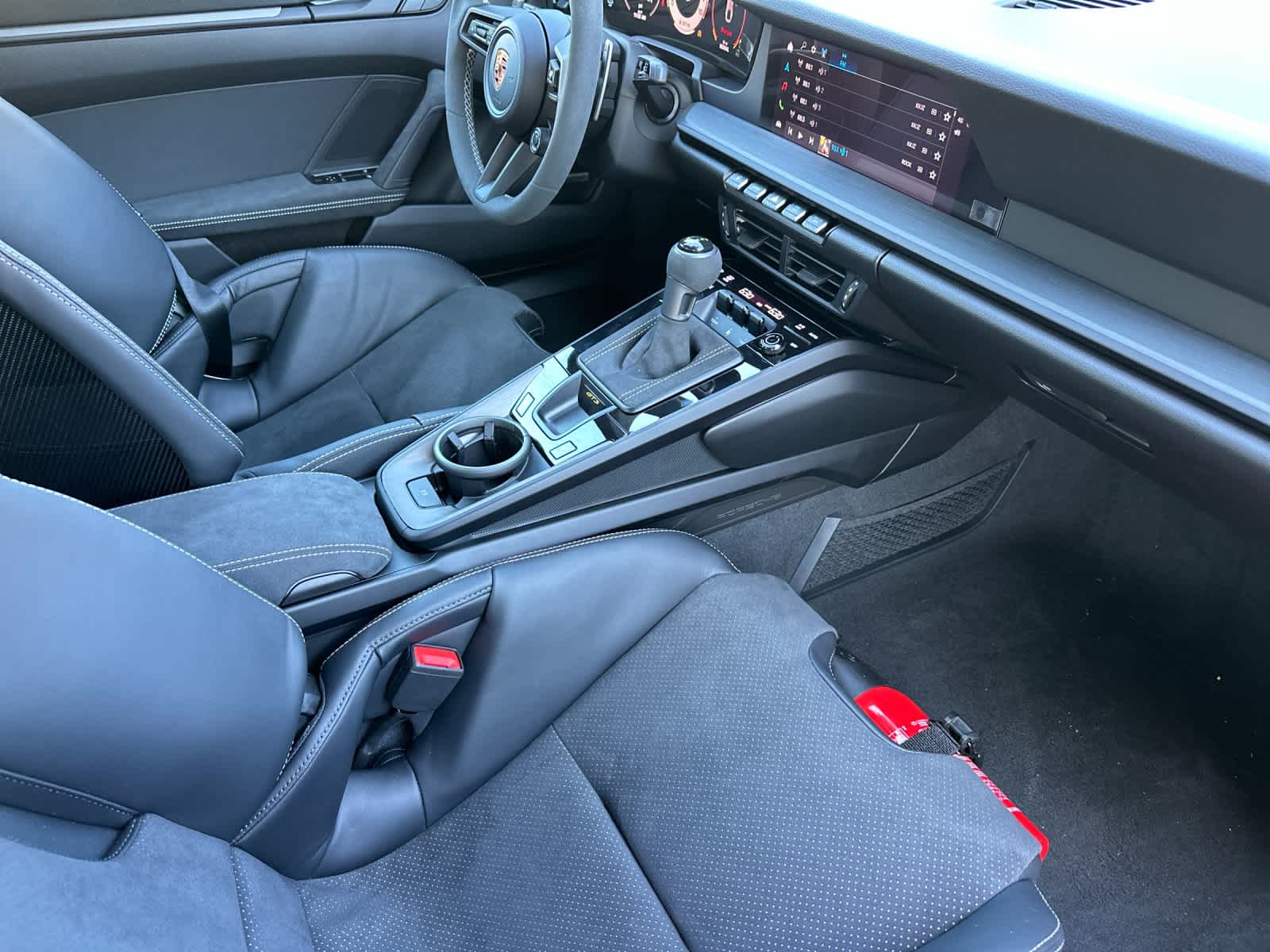 Thumbnail: 2026 Porsche 911 - 13