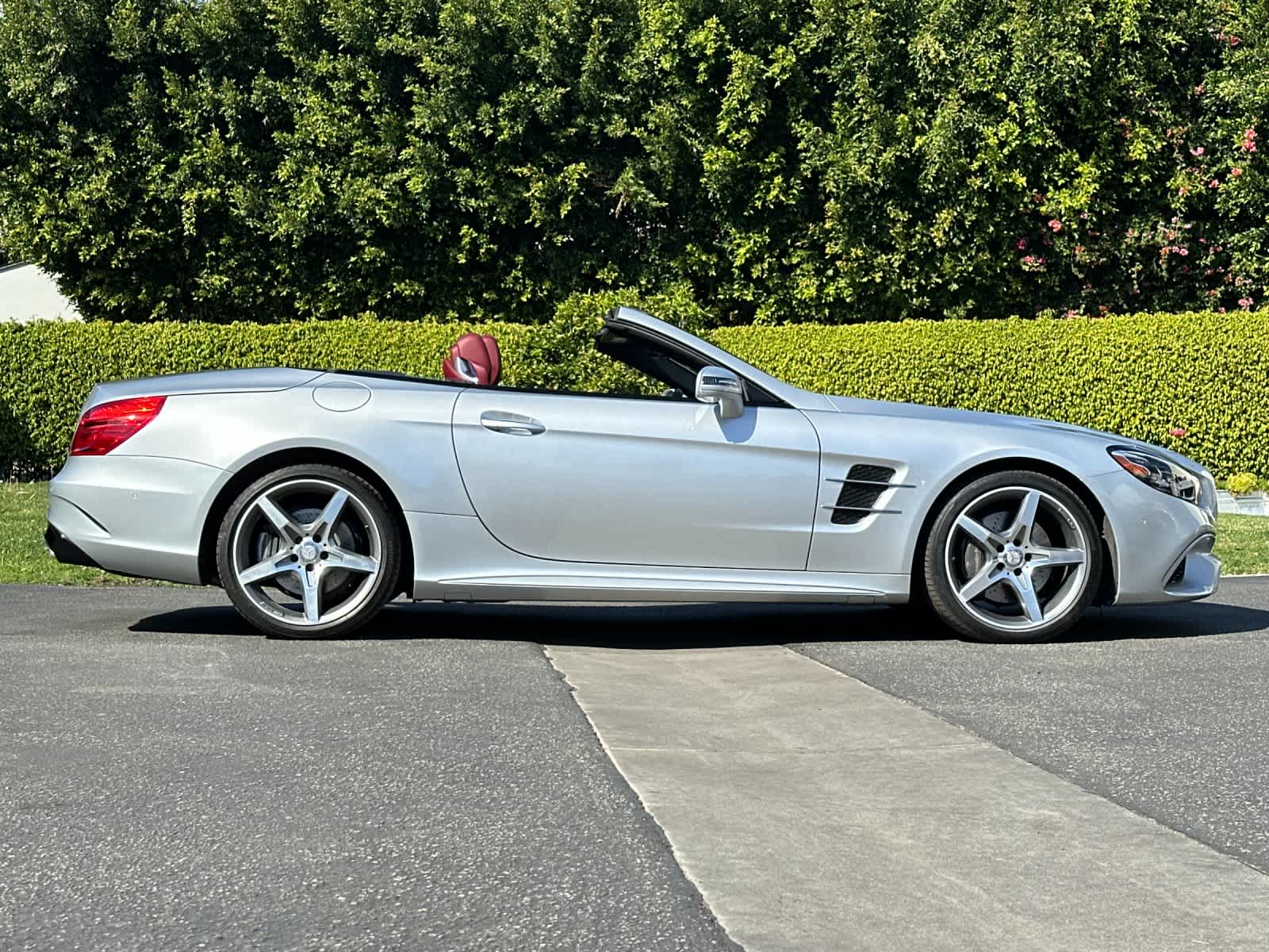 Thumbnail: 2017 Mercedes-Benz SL-Class - 8