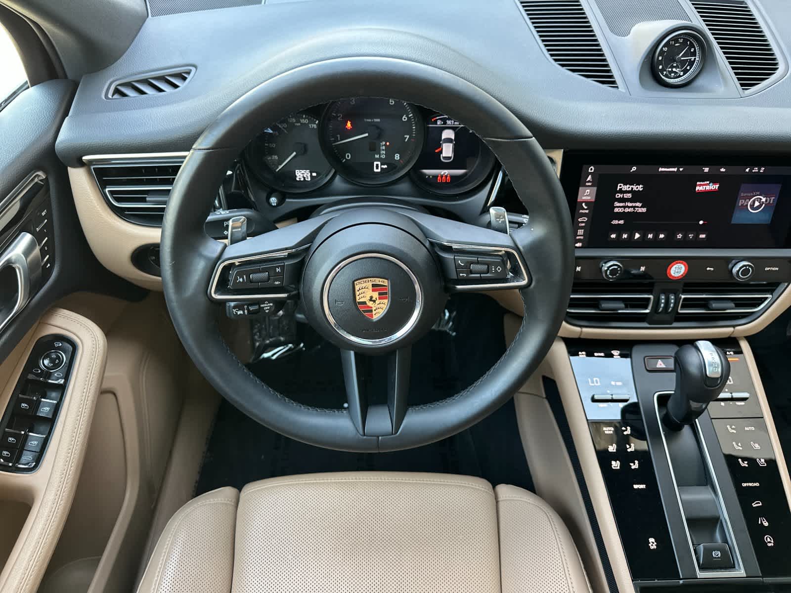 Thumbnail: 2025 Porsche Macan - 15