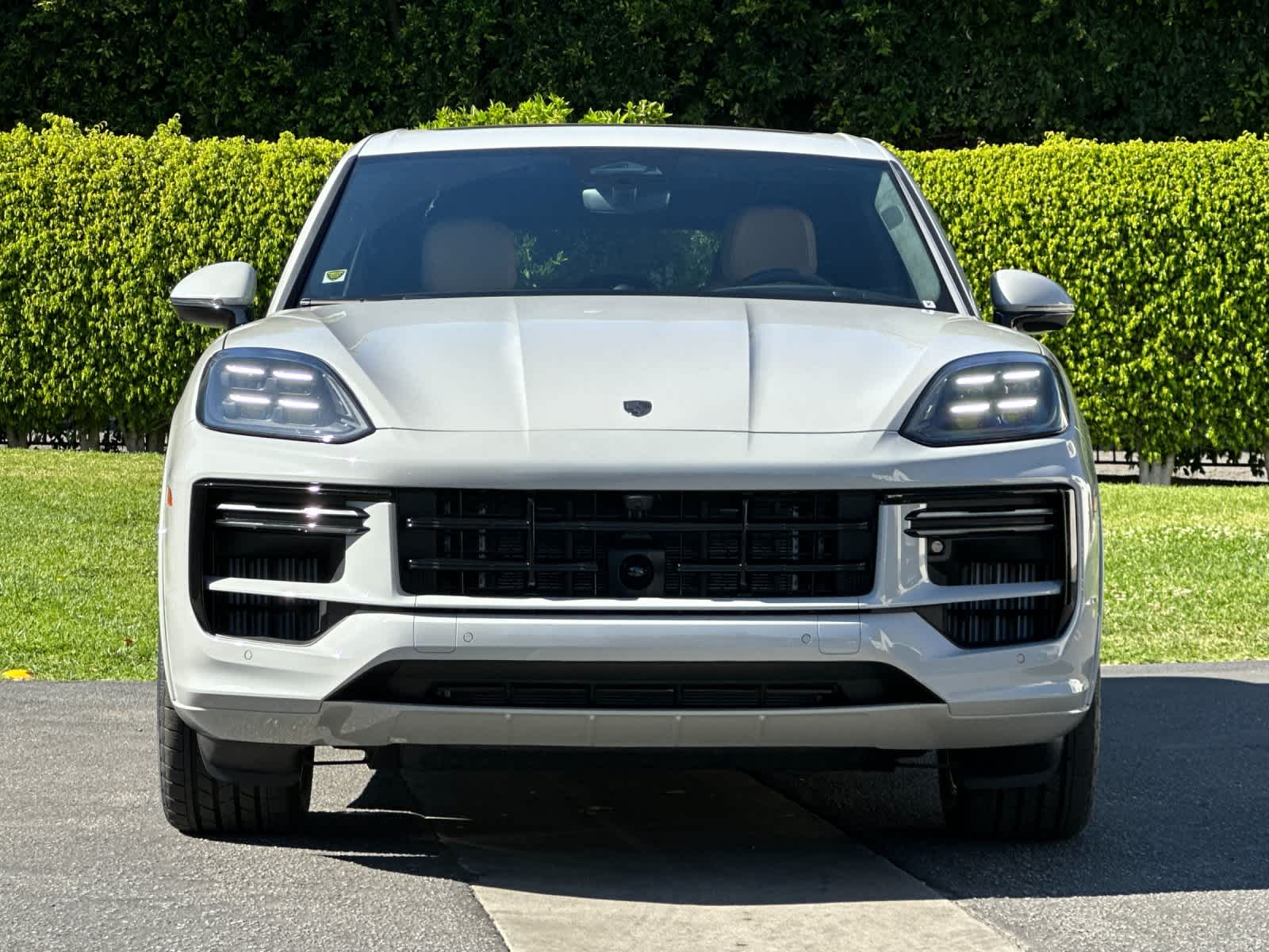 Thumbnail: 2026 Porsche Cayenne - 11