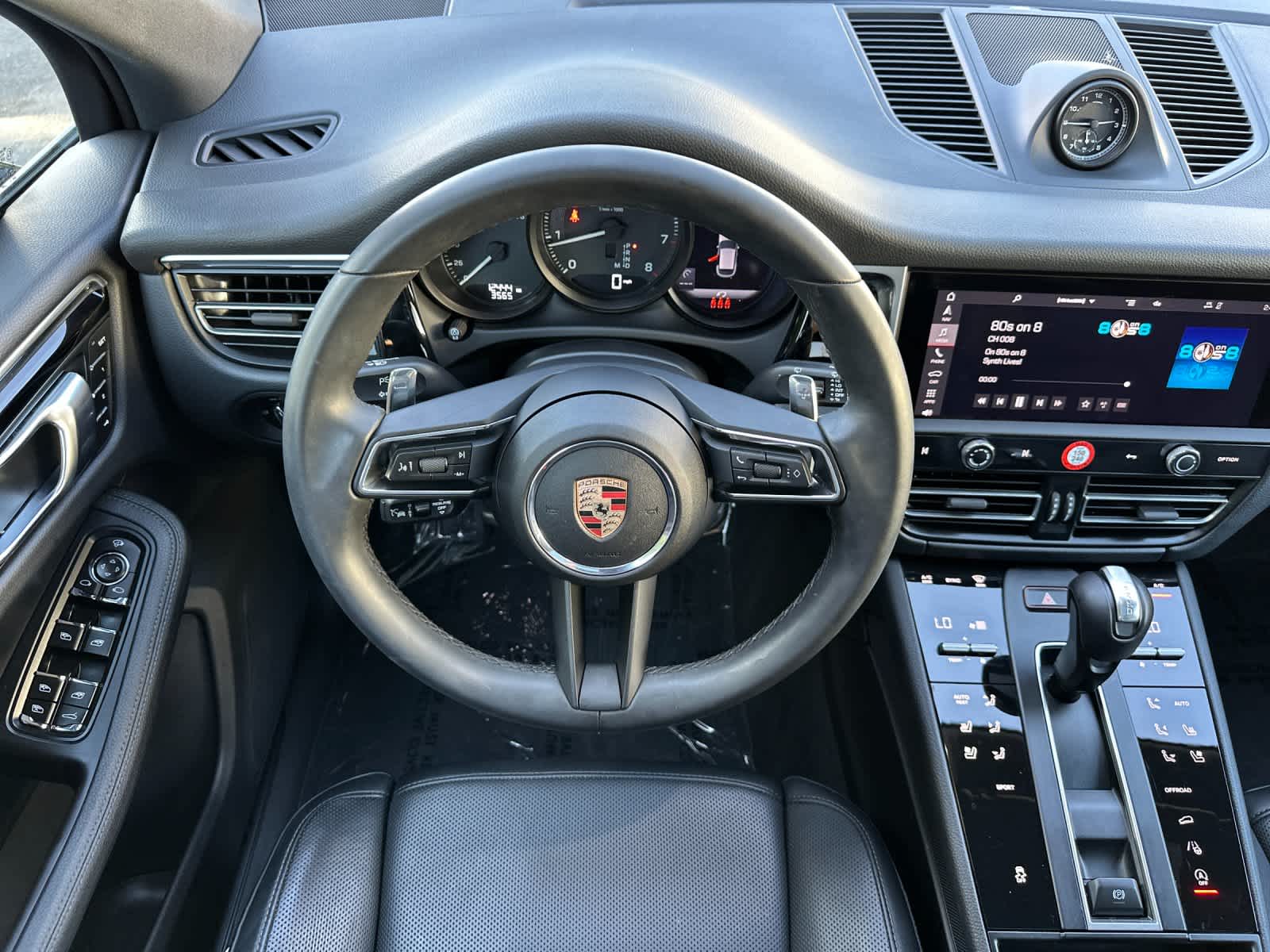 Thumbnail: 2025 Porsche Macan - 15