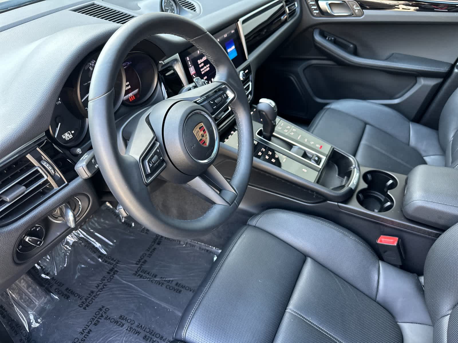 Thumbnail: 2025 Porsche Macan - 4