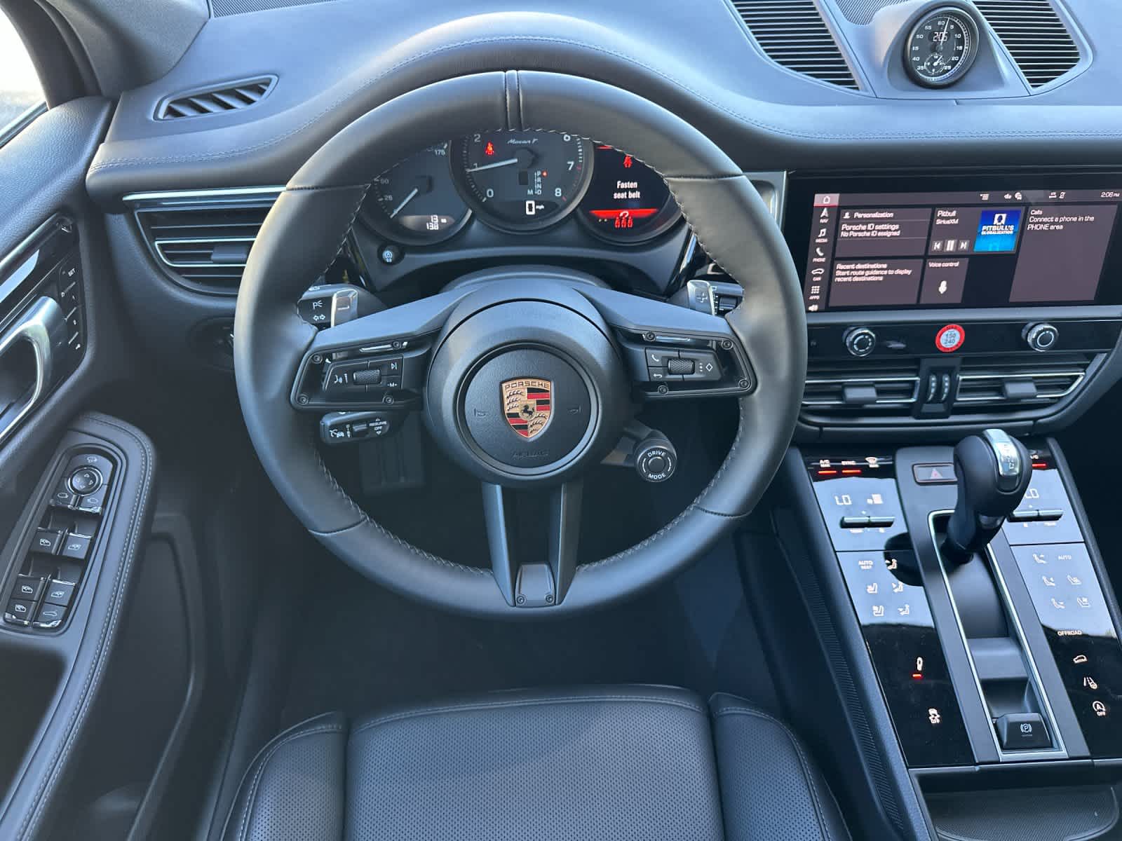 Thumbnail: 2026 Porsche Macan - 15