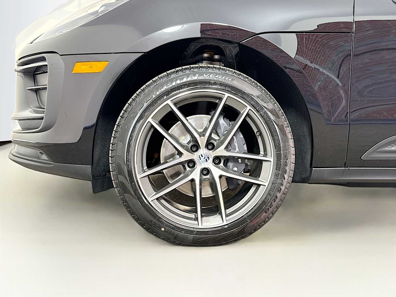 Thumbnail: 2026 Porsche Macan - 24