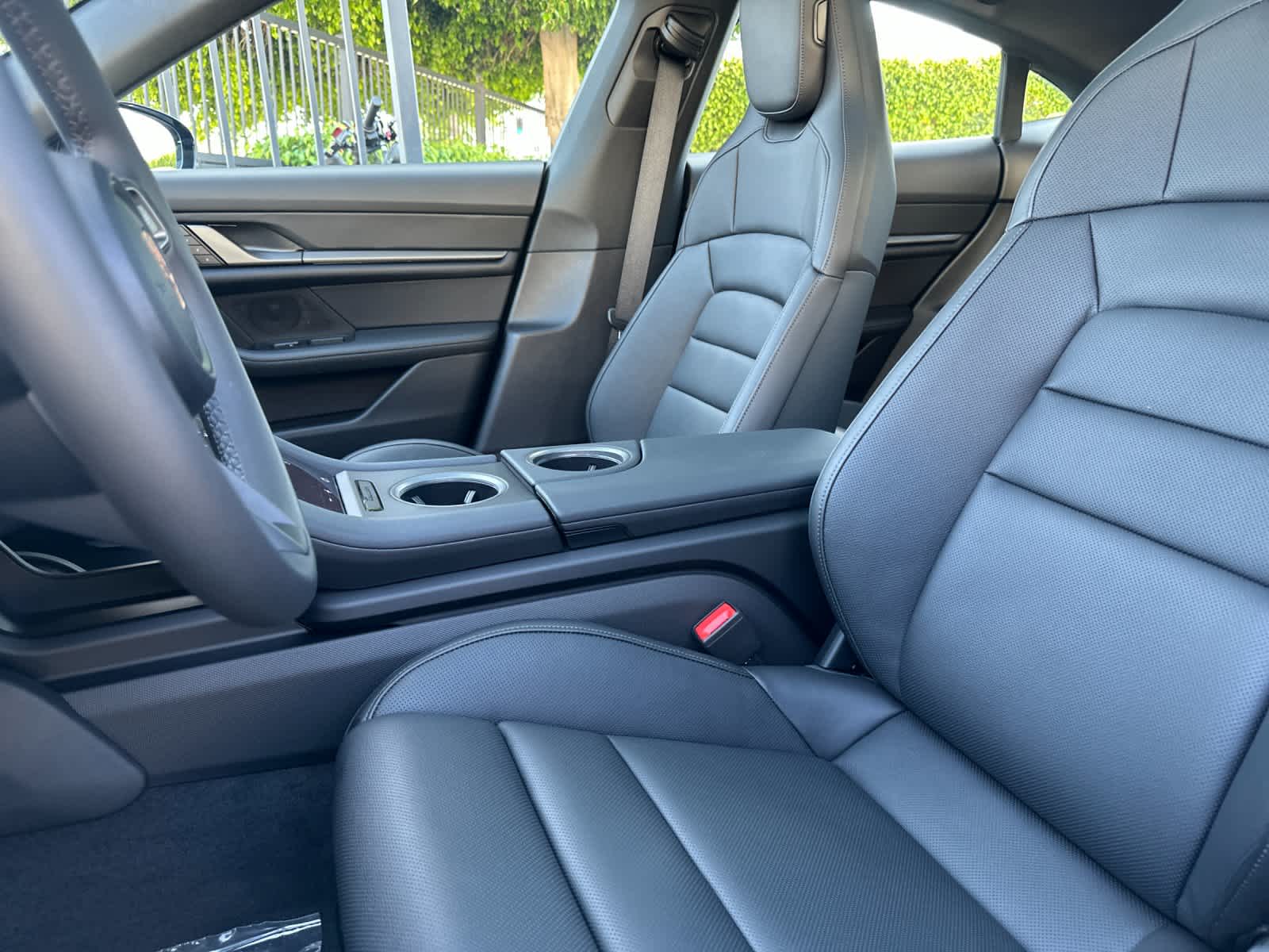 Thumbnail: 2026 Porsche Taycan - 5