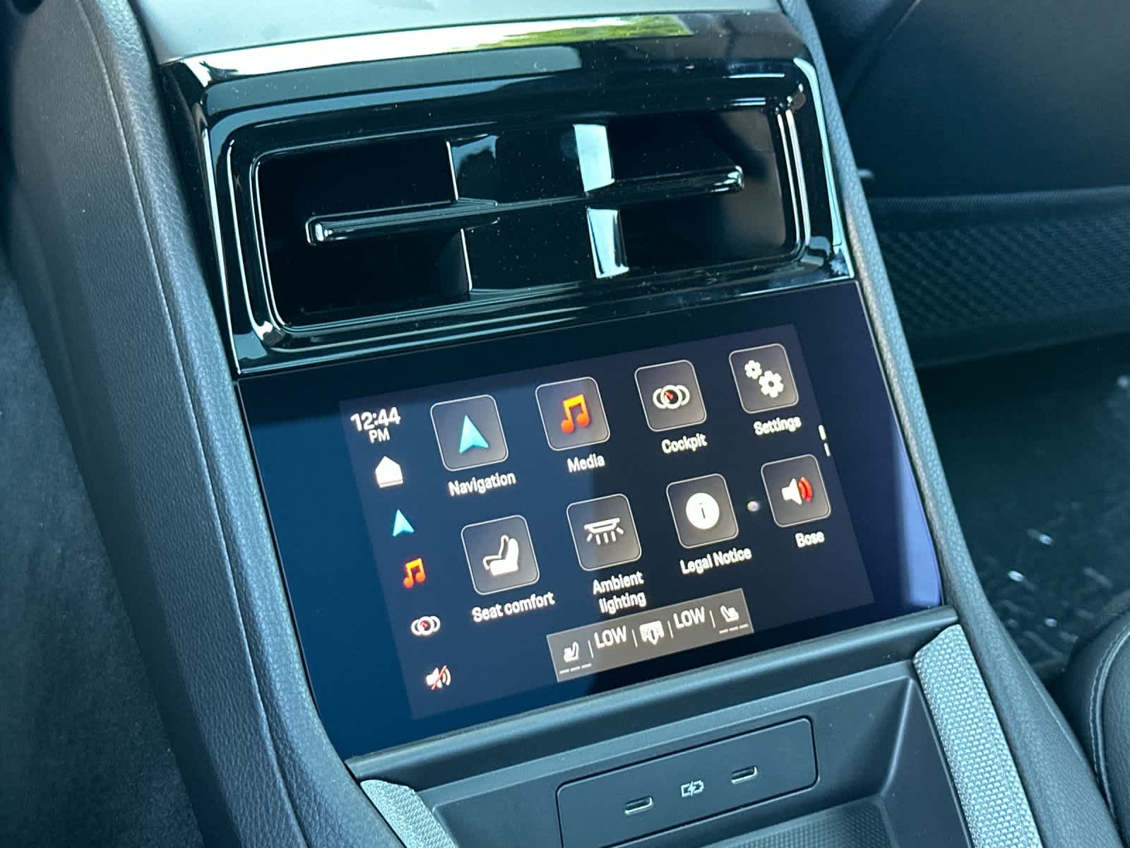 Thumbnail: 2026 Porsche Panamera - 14