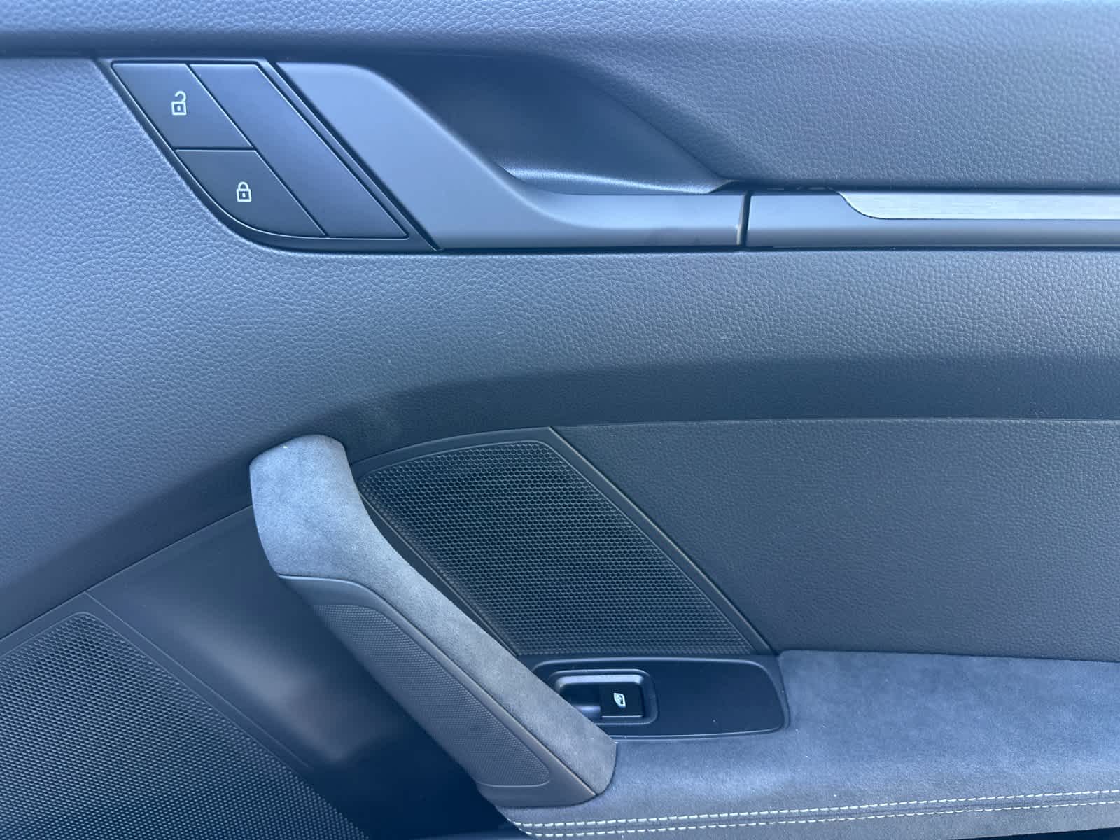 Thumbnail: 2026 Porsche 911 - 14