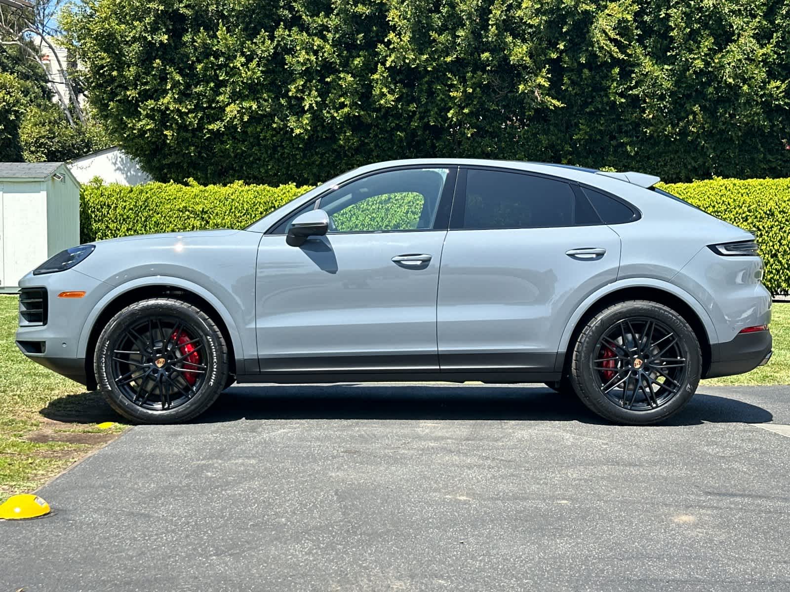Thumbnail: 2026 Porsche Cayenne - 2