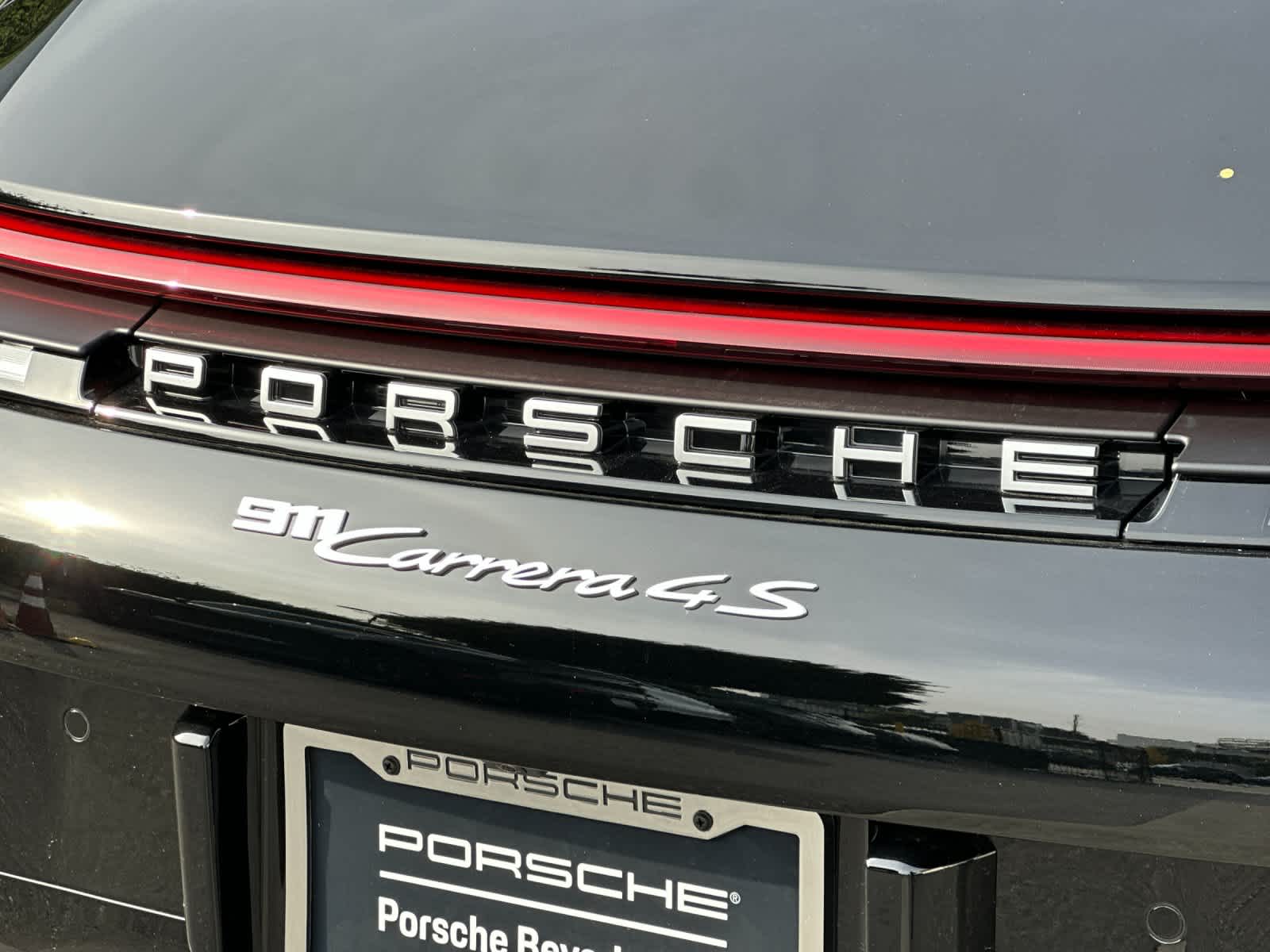 Thumbnail: 2026 Porsche 911 - 29