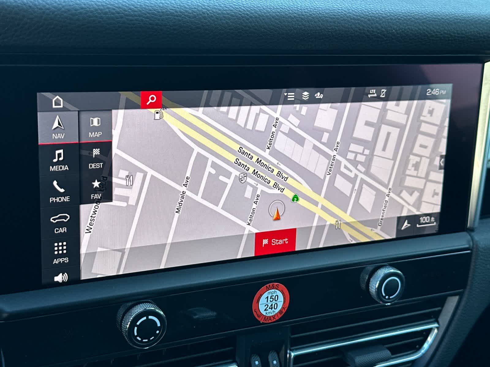 Thumbnail: 2025 Porsche Macan - 21