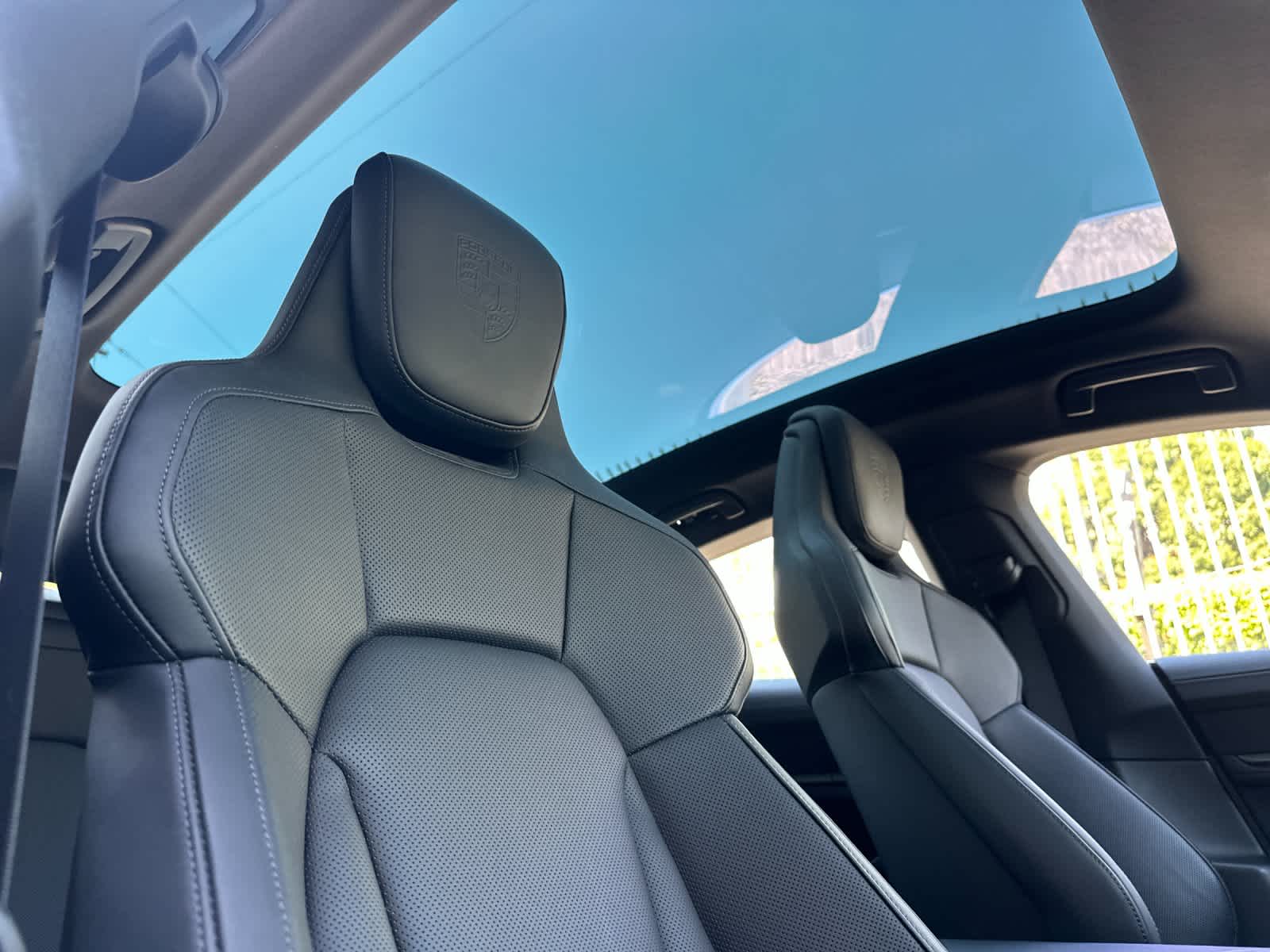 Thumbnail: 2024 Porsche Taycan - 17