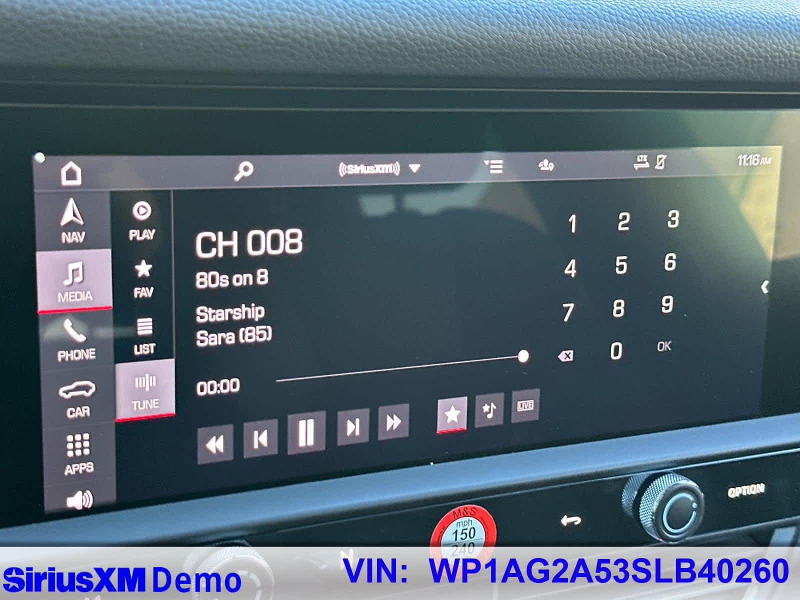 Thumbnail: 2025 Porsche Macan - 32