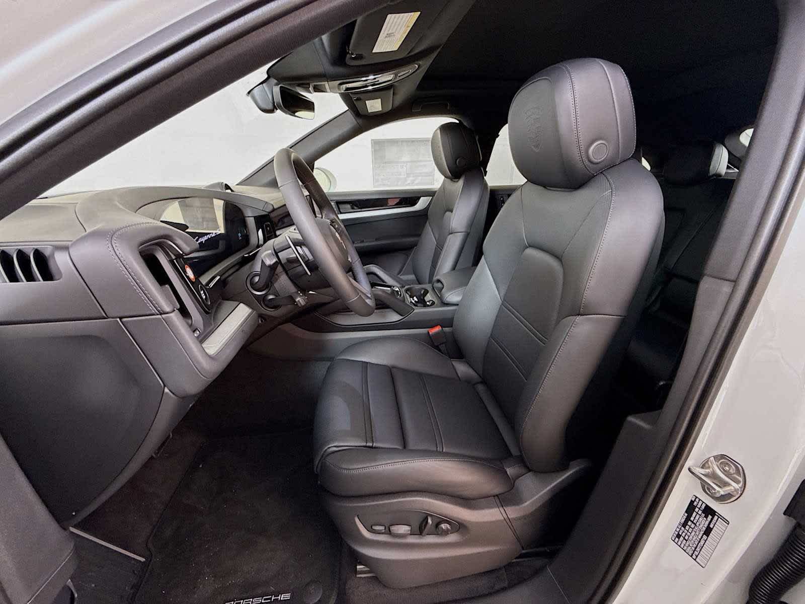 Thumbnail: 2026 Porsche Cayenne - 5