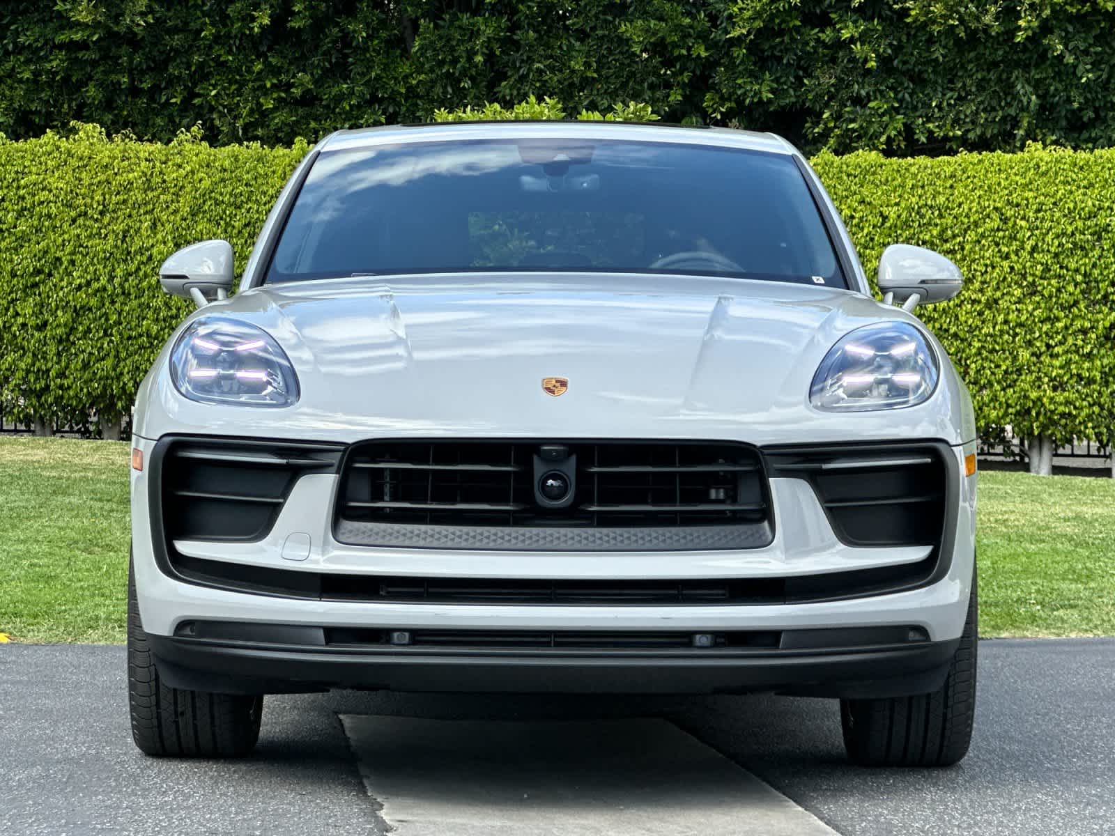 Thumbnail: 2026 Porsche Macan - 11