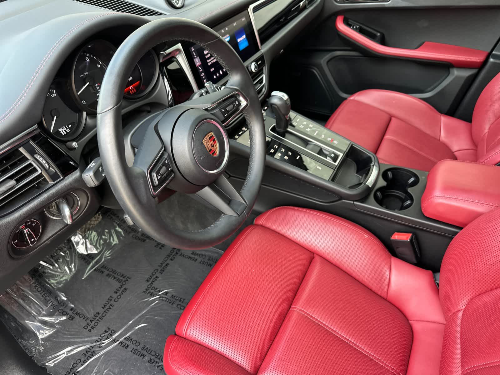 Thumbnail: 2025 Porsche Macan - 4