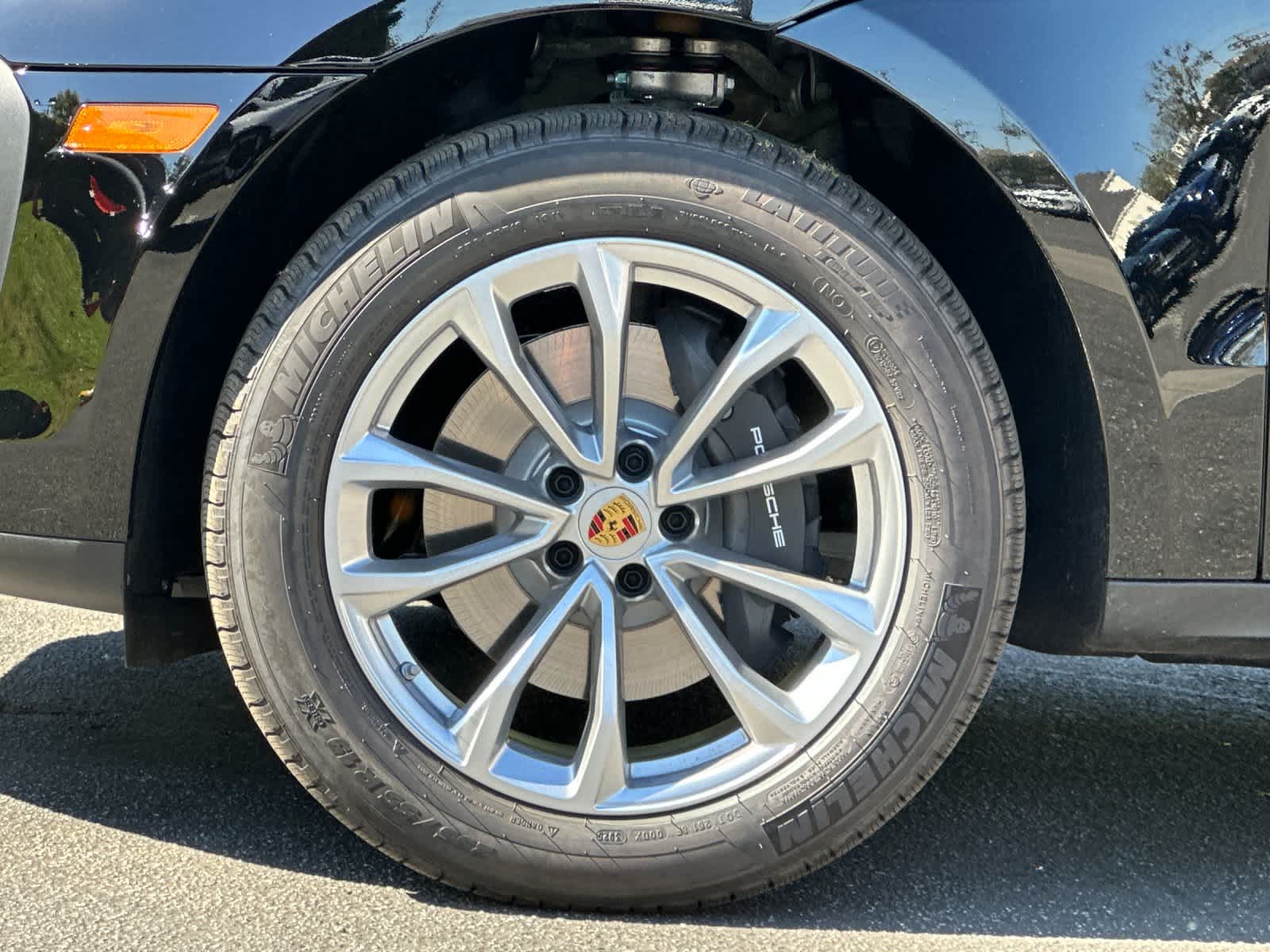 Thumbnail: 2026 Porsche Macan - 30