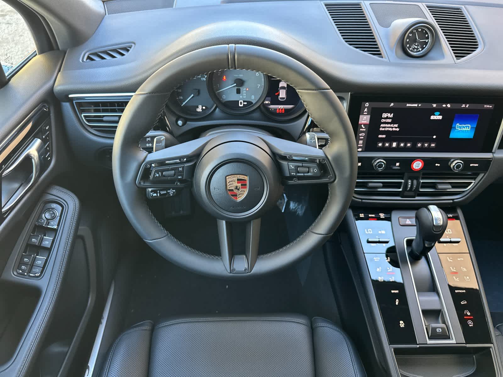 Thumbnail: 2026 Porsche Macan - 15