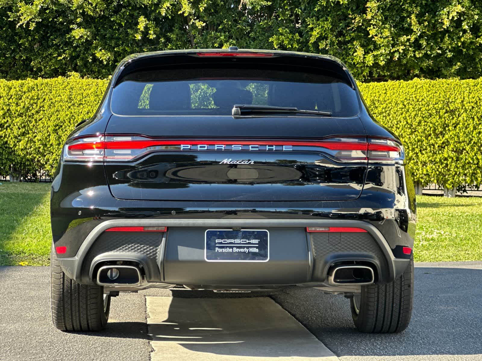 Thumbnail: 2026 Porsche Macan - 7