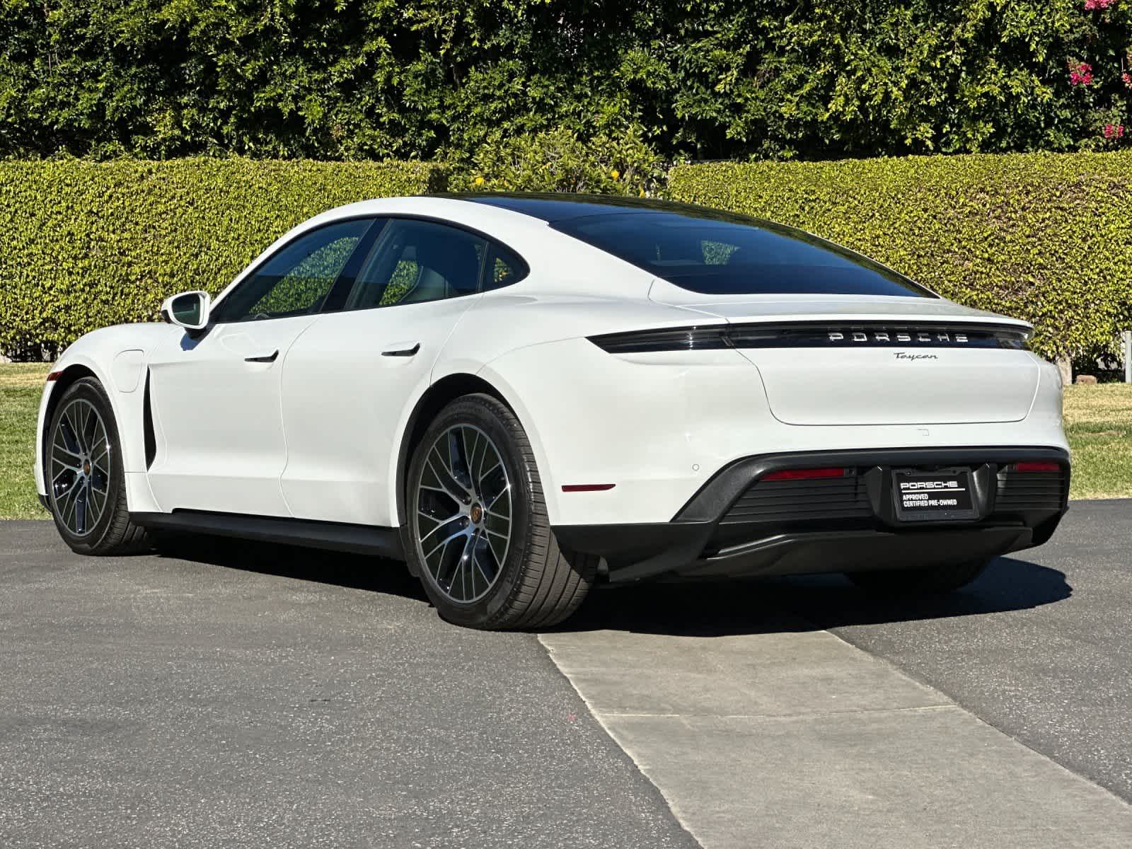 Thumbnail: 2024 Porsche Taycan - 3