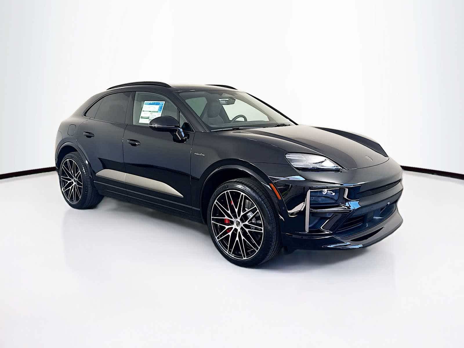 Thumbnail: 2025 Porsche Macan - 7