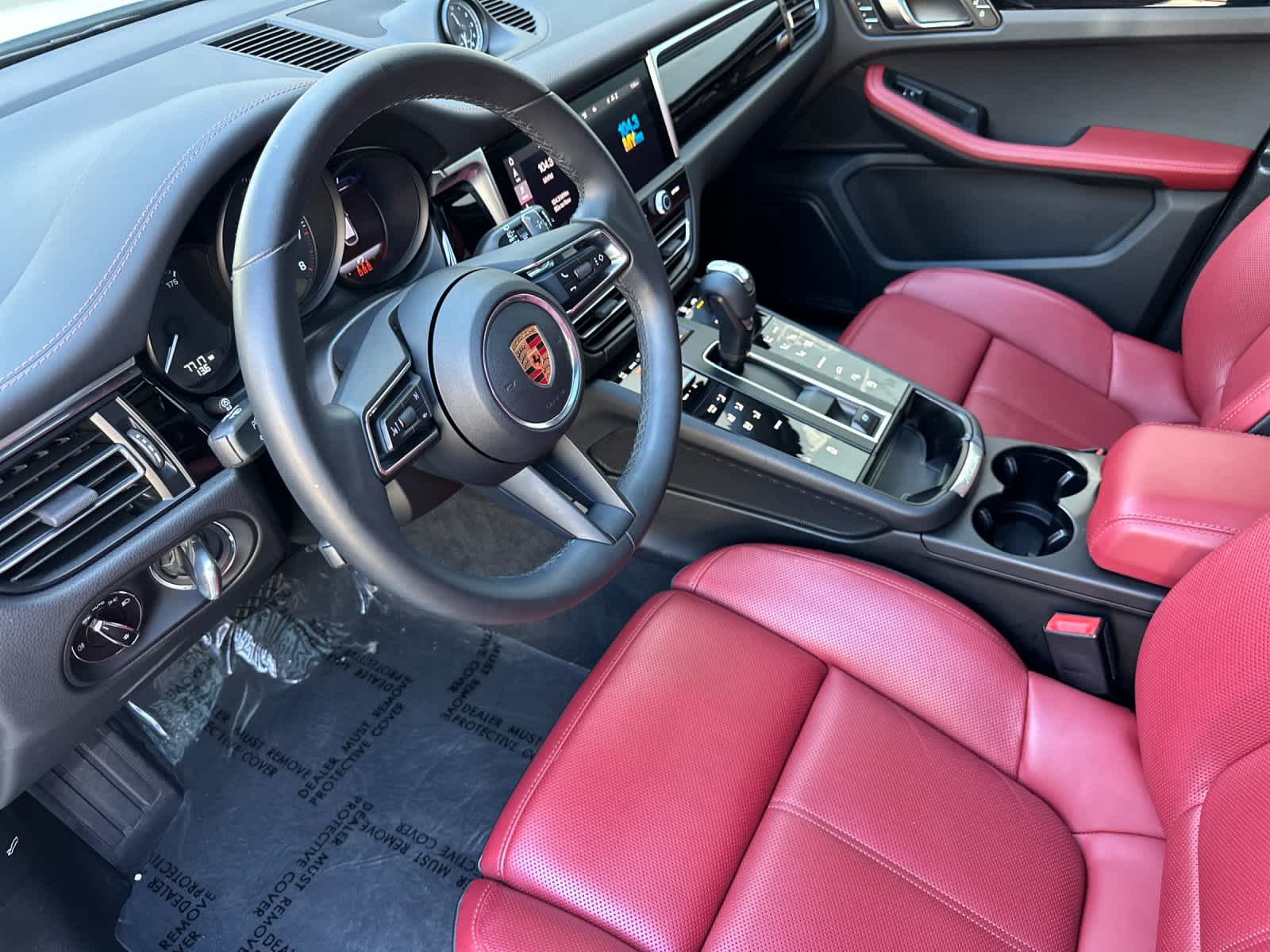 Thumbnail: 2025 Porsche Macan - 4