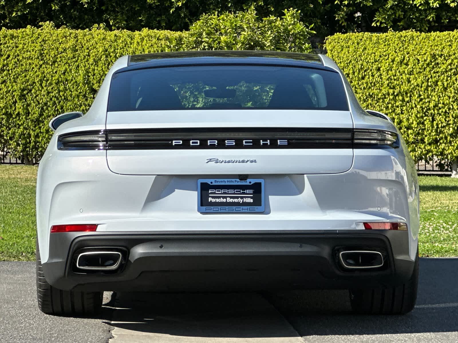 Thumbnail: 2026 Porsche Panamera - 7