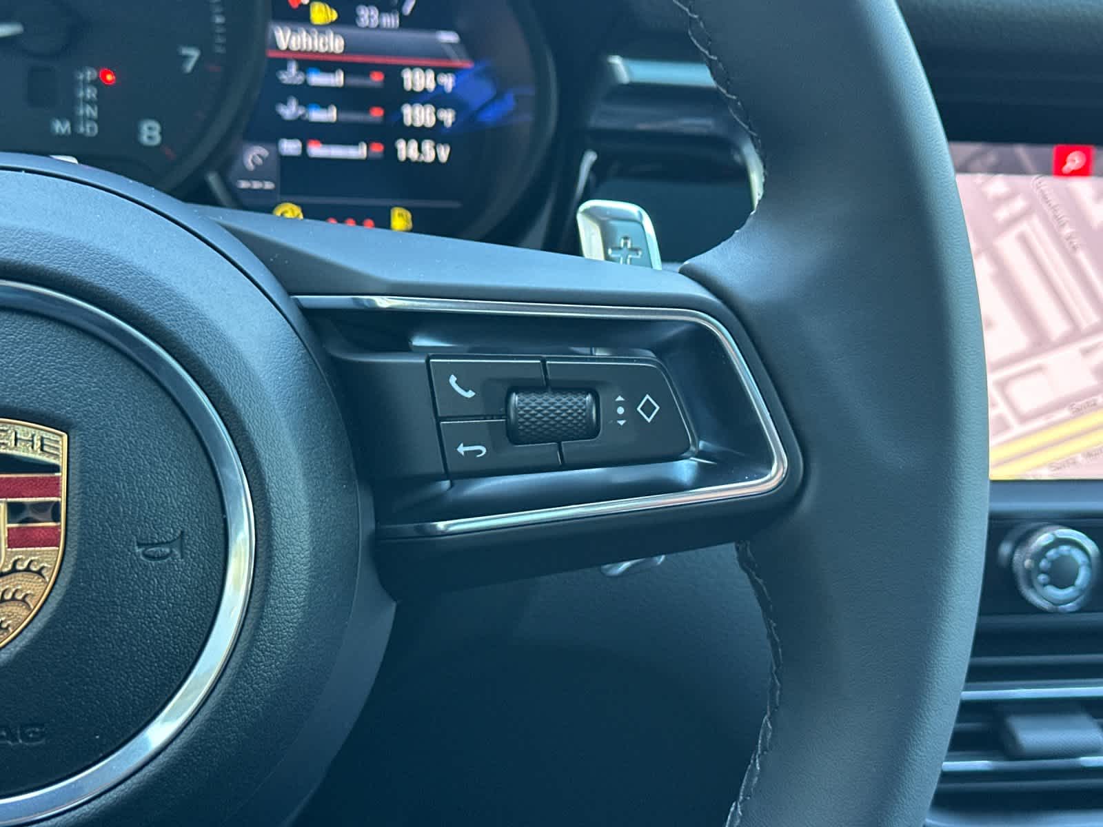 Thumbnail: 2026 Porsche Macan - 28