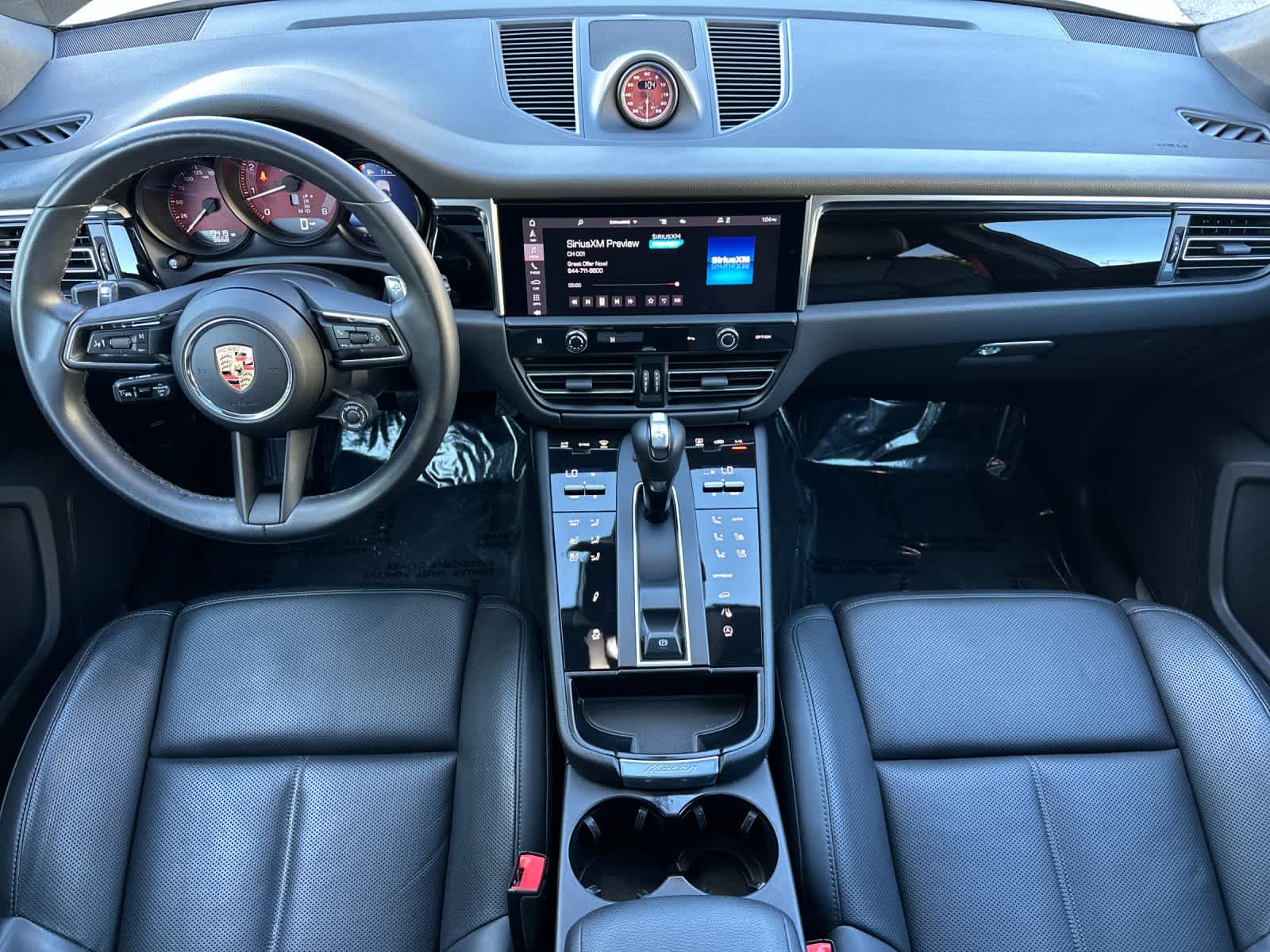 Thumbnail: 2023 Porsche Macan - 6