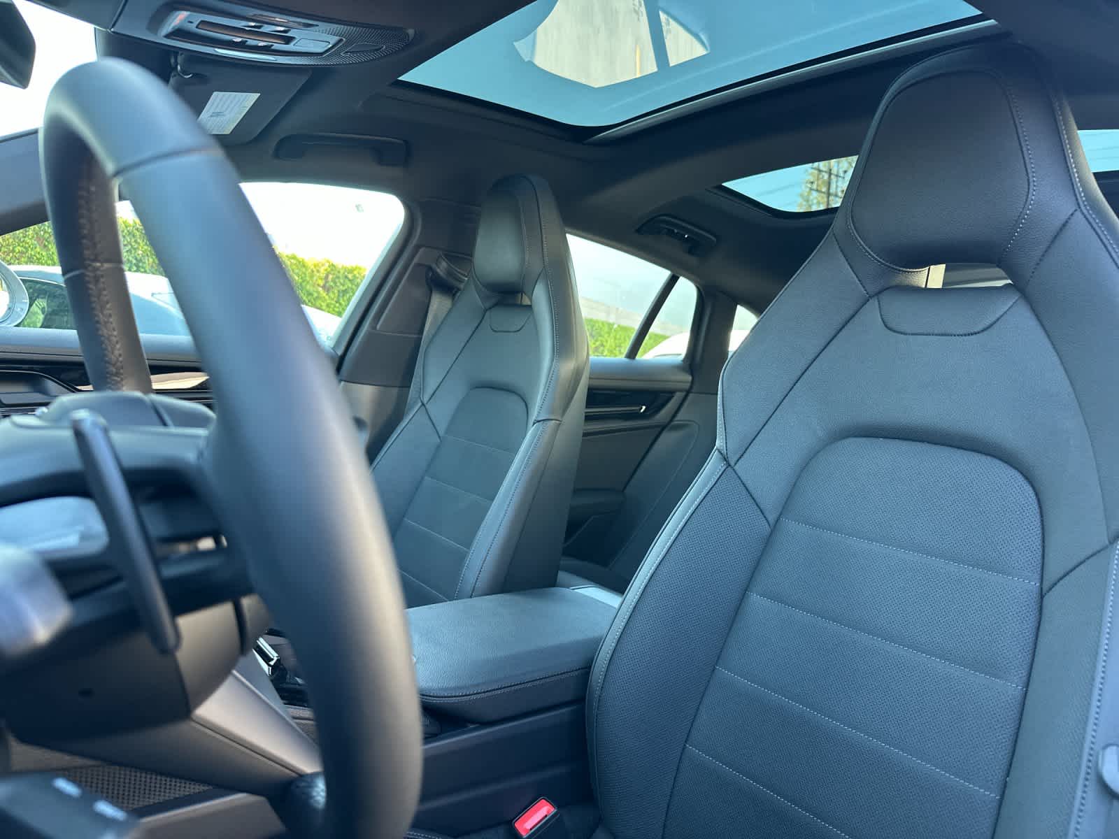 Thumbnail: 2026 Porsche Panamera - 5