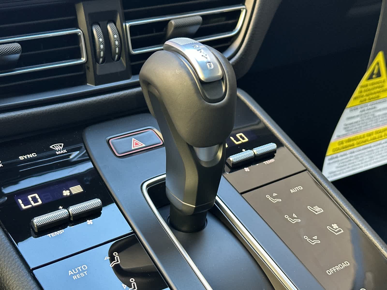 Thumbnail: 2026 Porsche Macan - 24