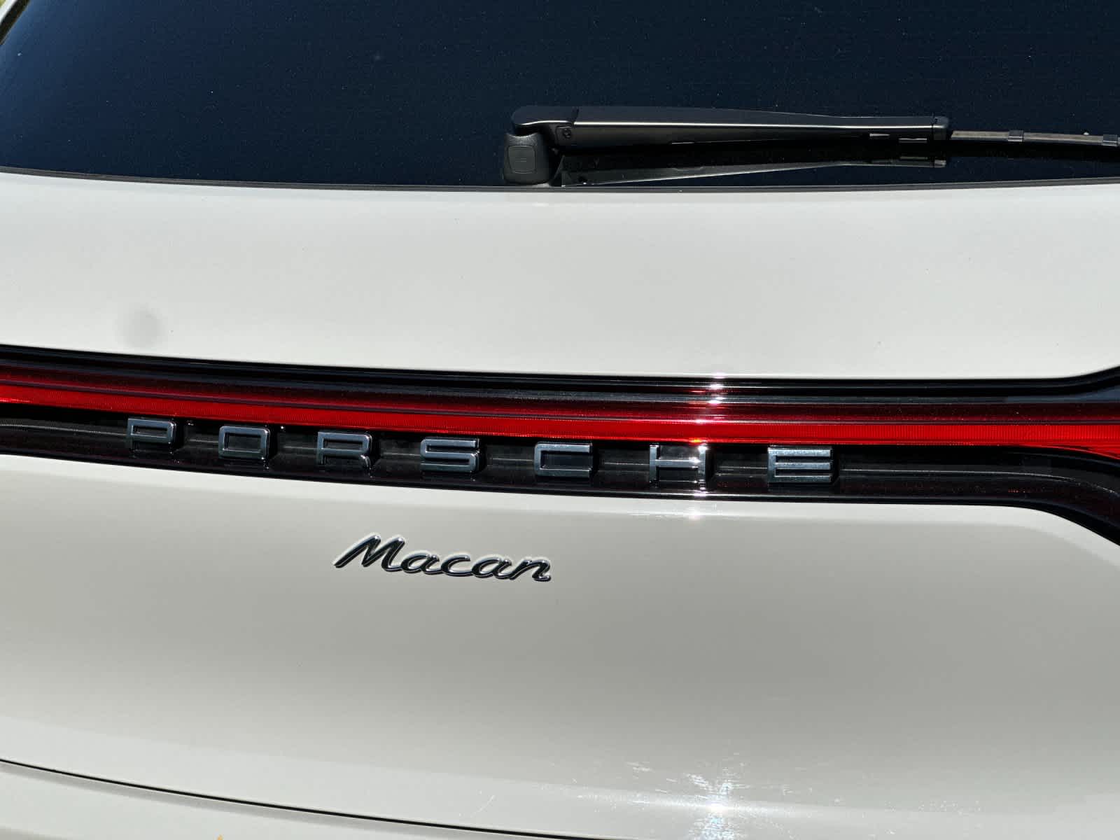Thumbnail: 2025 Porsche Macan - 30