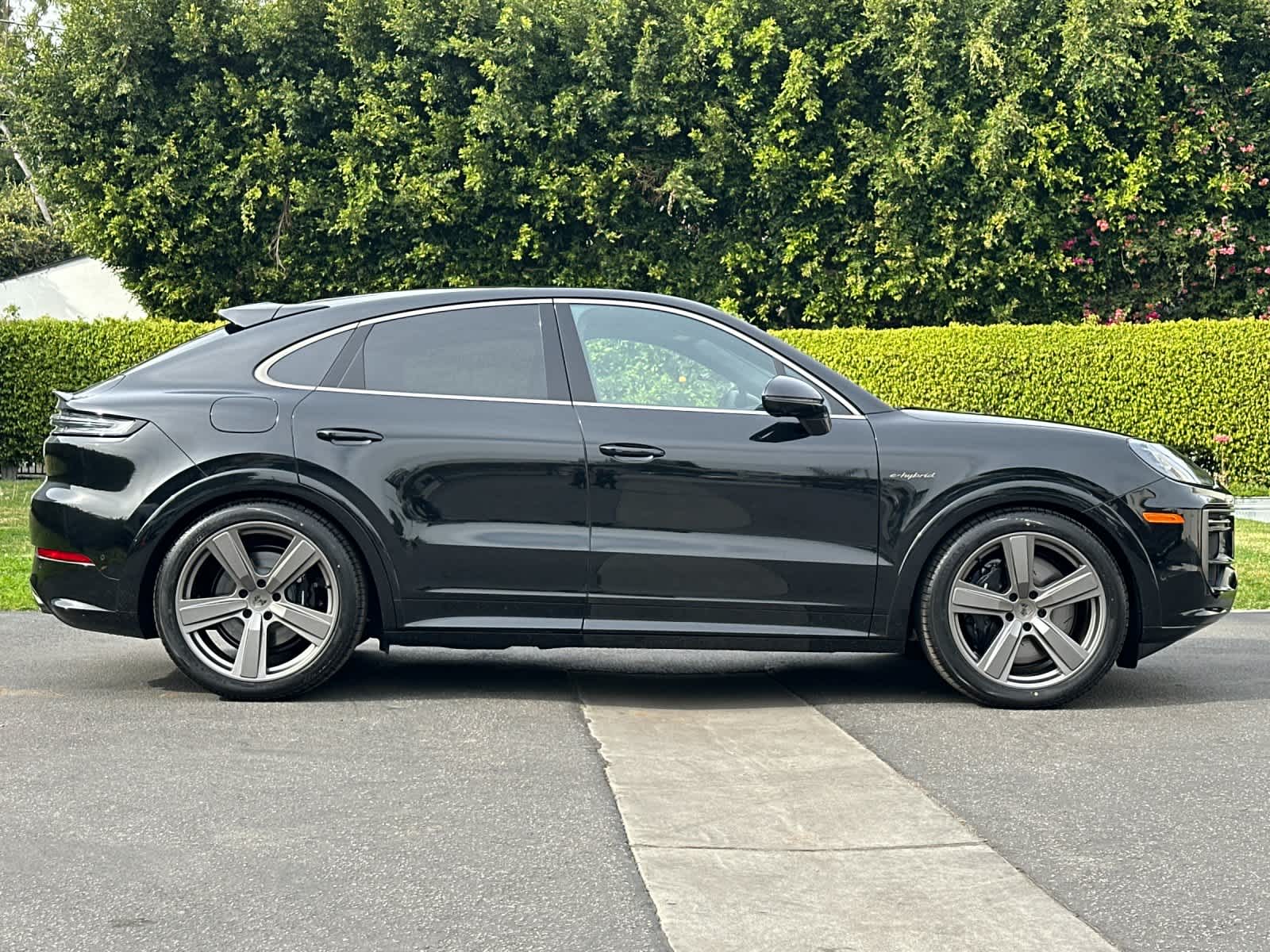 Thumbnail: 2026 Porsche Cayenne - 9