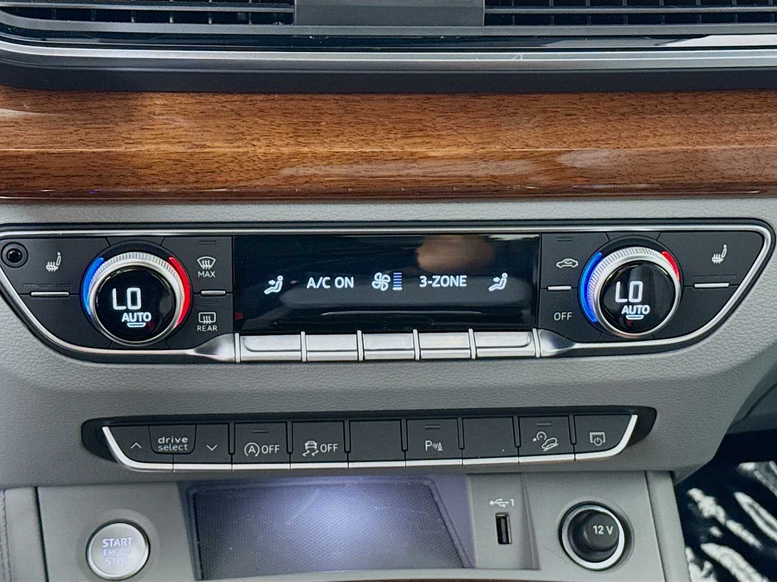 Thumbnail: 2022 Audi Q5 - 17