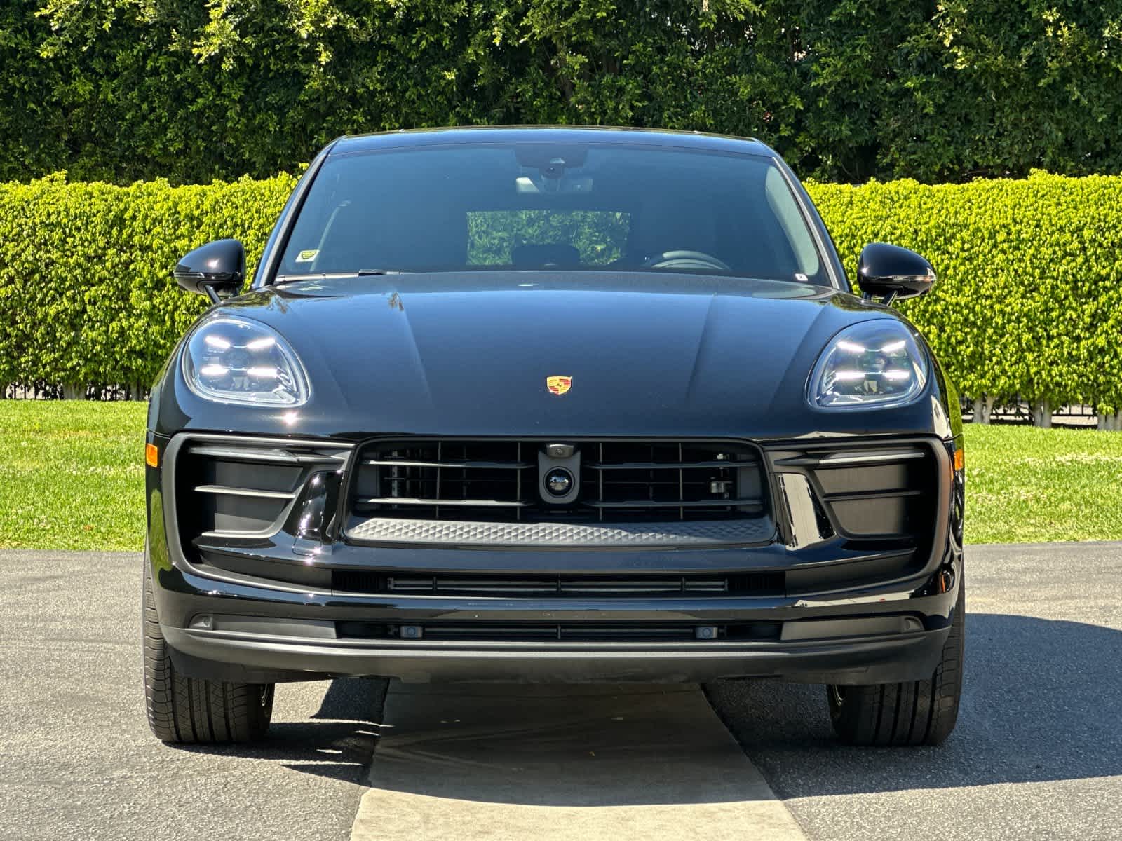 Thumbnail: 2026 Porsche Macan - 11