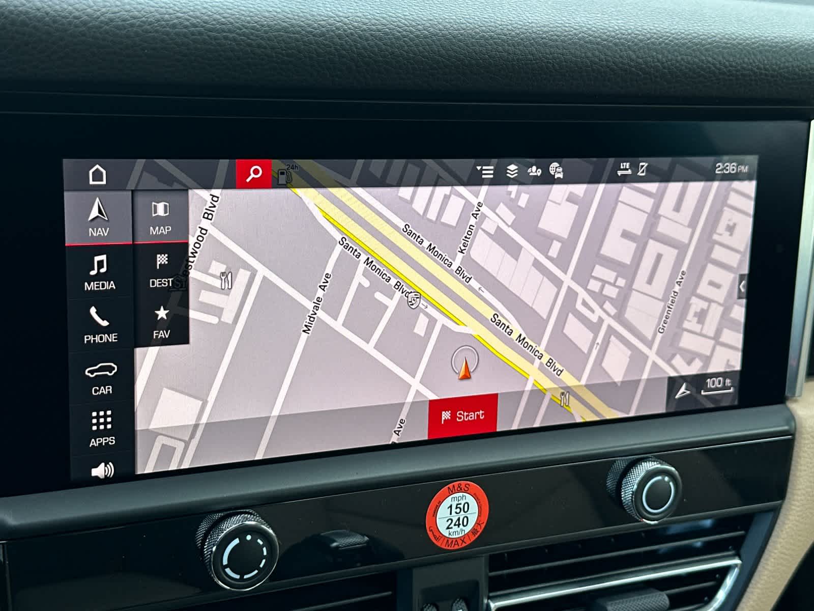 Thumbnail: 2026 Porsche Macan - 21