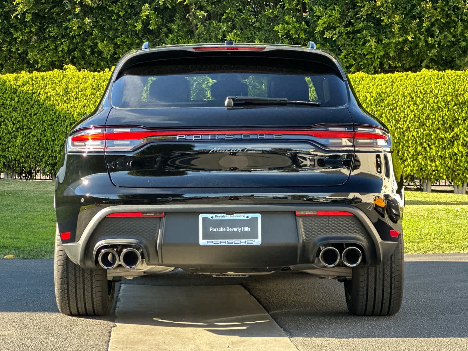 Thumbnail: 2026 Porsche Macan - 7