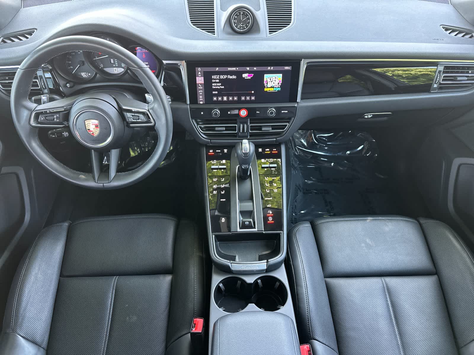 Thumbnail: 2025 Porsche Macan - 5