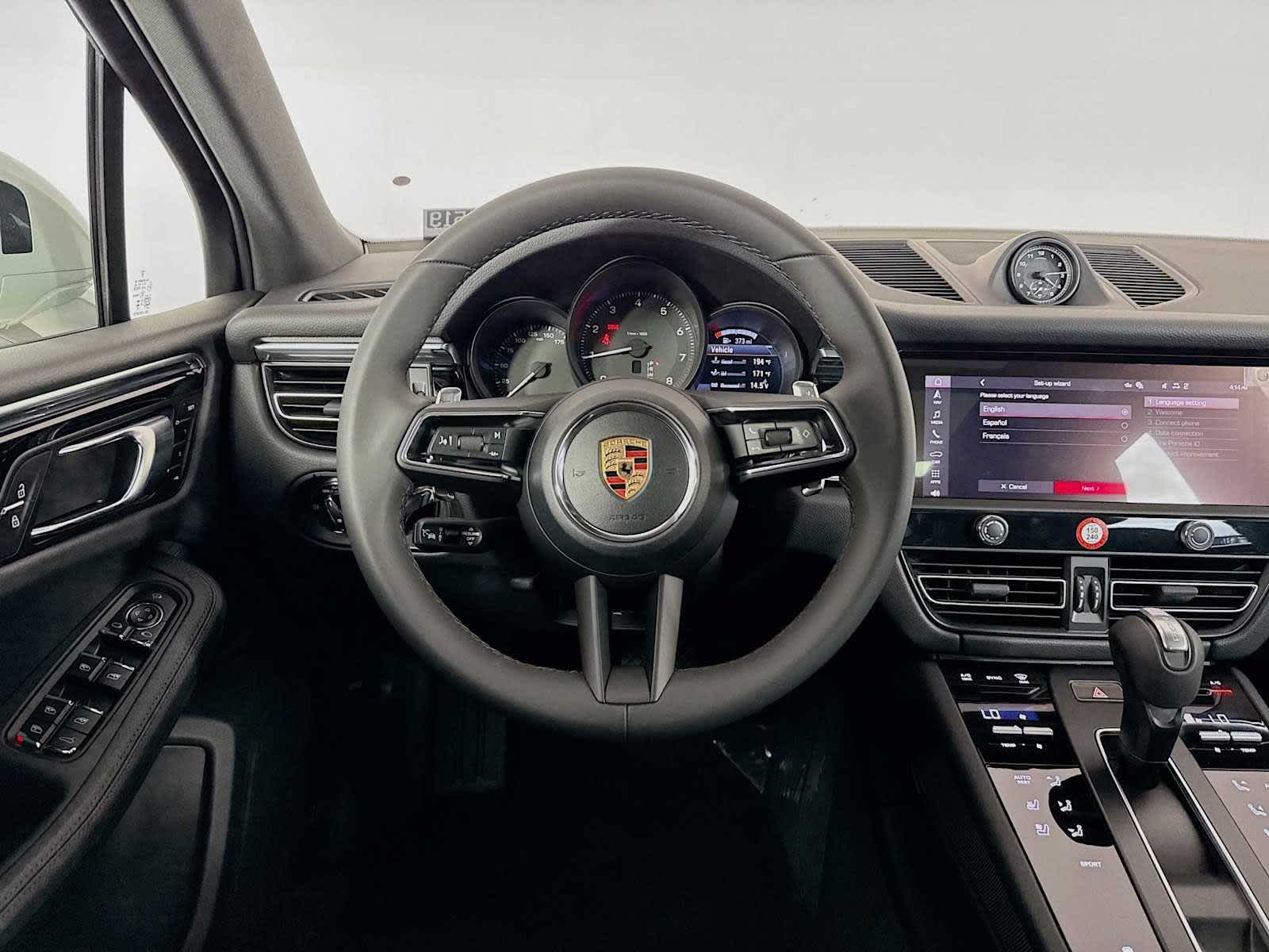 Thumbnail: 2026 Porsche Macan - 18