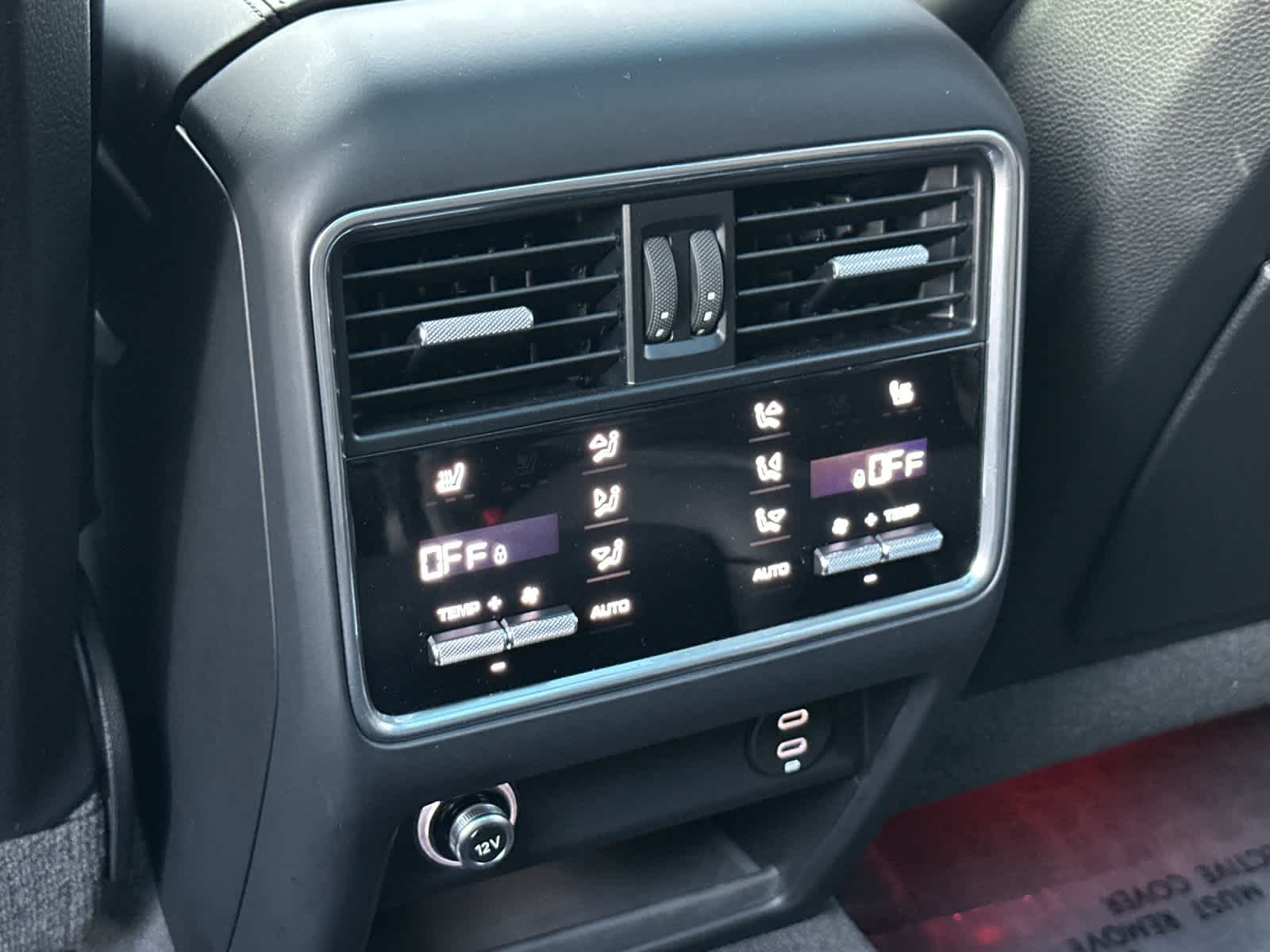 Thumbnail: 2023 Porsche Cayenne - 14