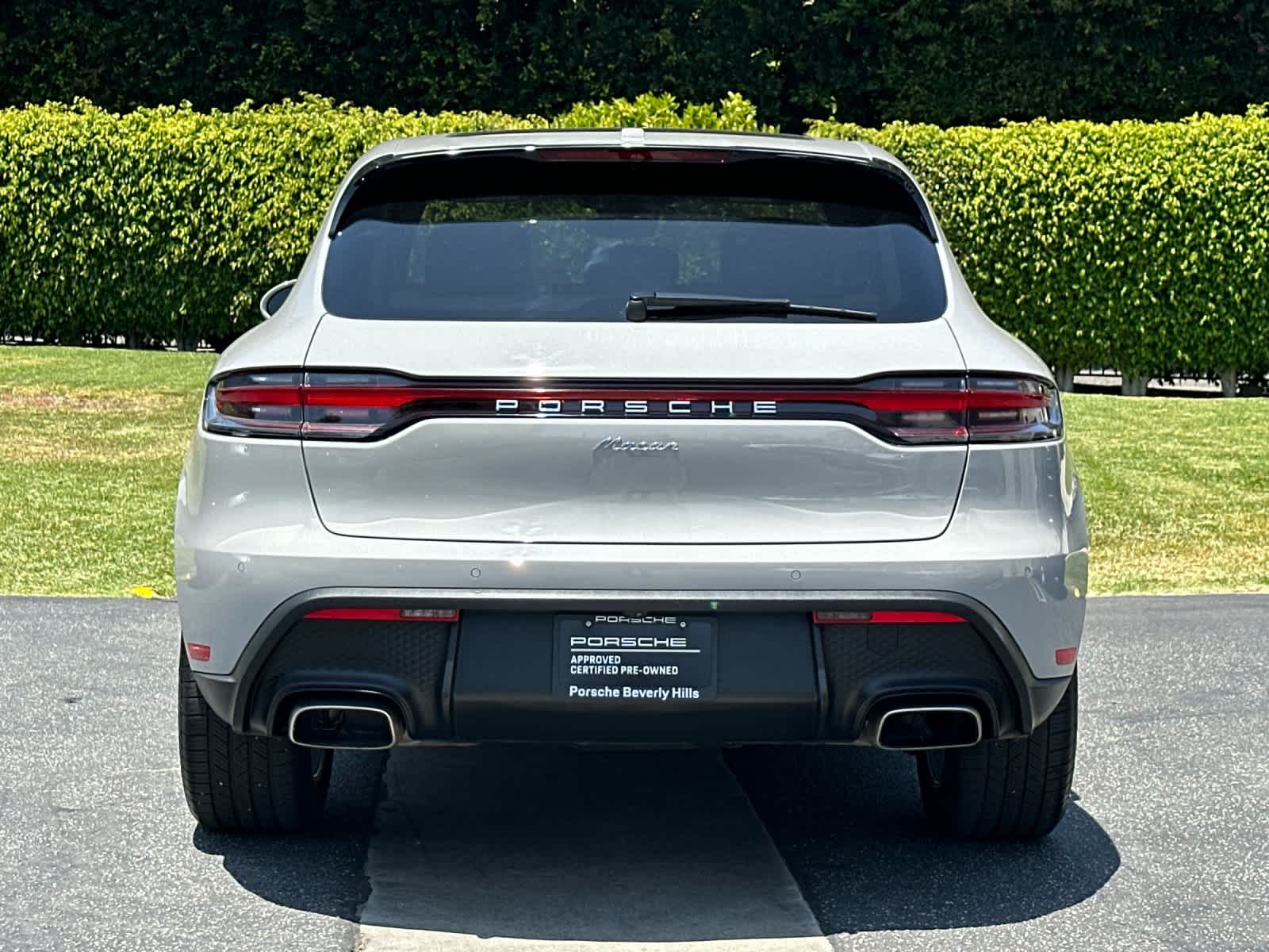 Thumbnail: 2025 Porsche Macan - 7