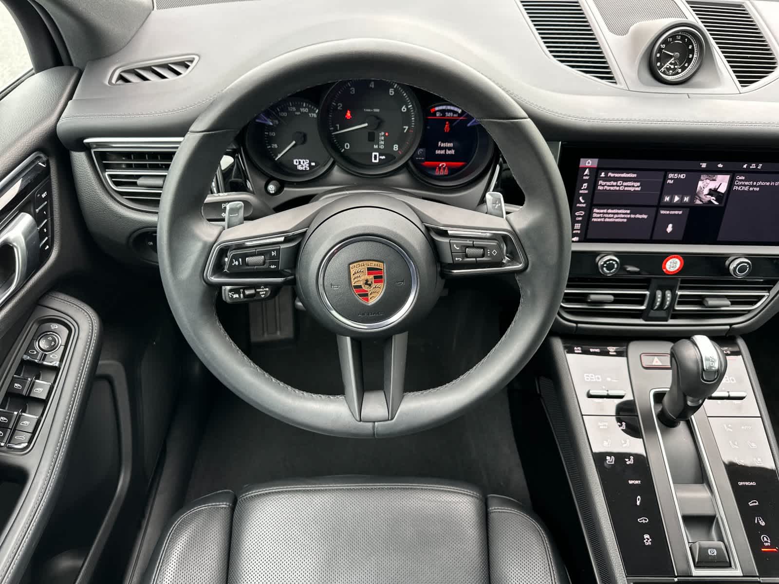 Thumbnail: 2025 Porsche Macan - 15