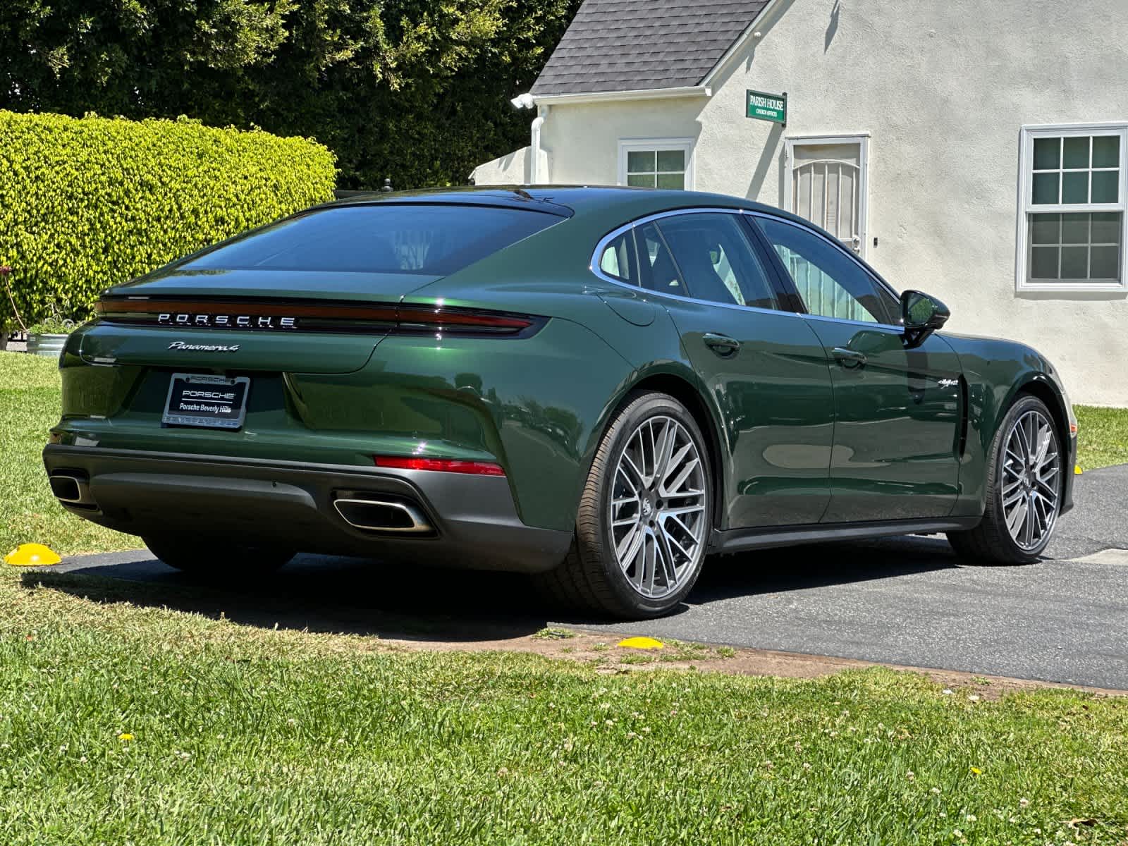 Thumbnail: 2026 Porsche Panamera - 8