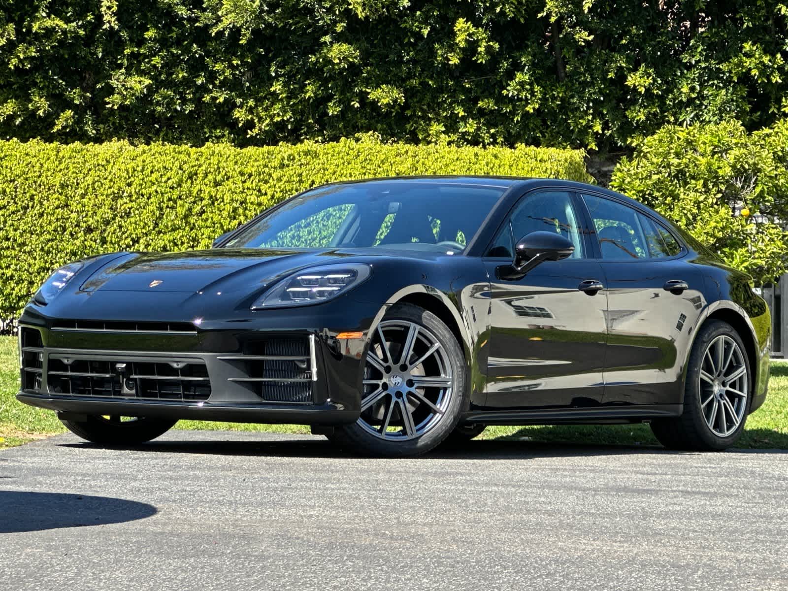 Thumbnail: 2026 Porsche Panamera - 1