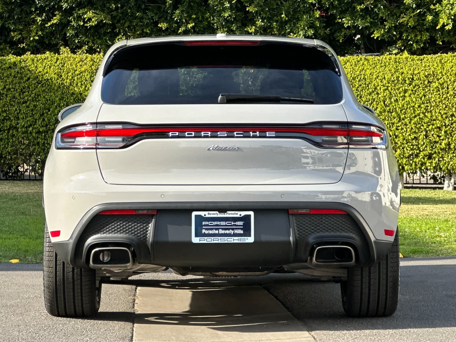 Thumbnail: 2026 Porsche Macan - 7
