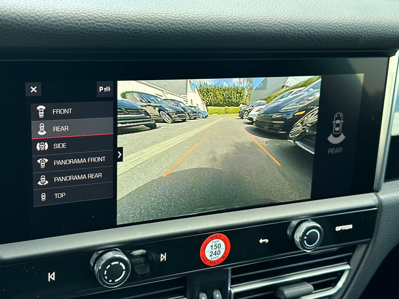 Thumbnail: 2026 Porsche Macan - 22