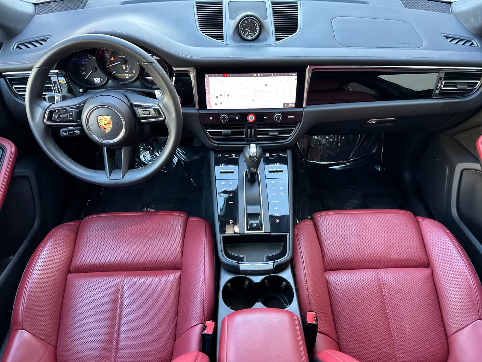 Thumbnail: 2025 Porsche Macan - 6