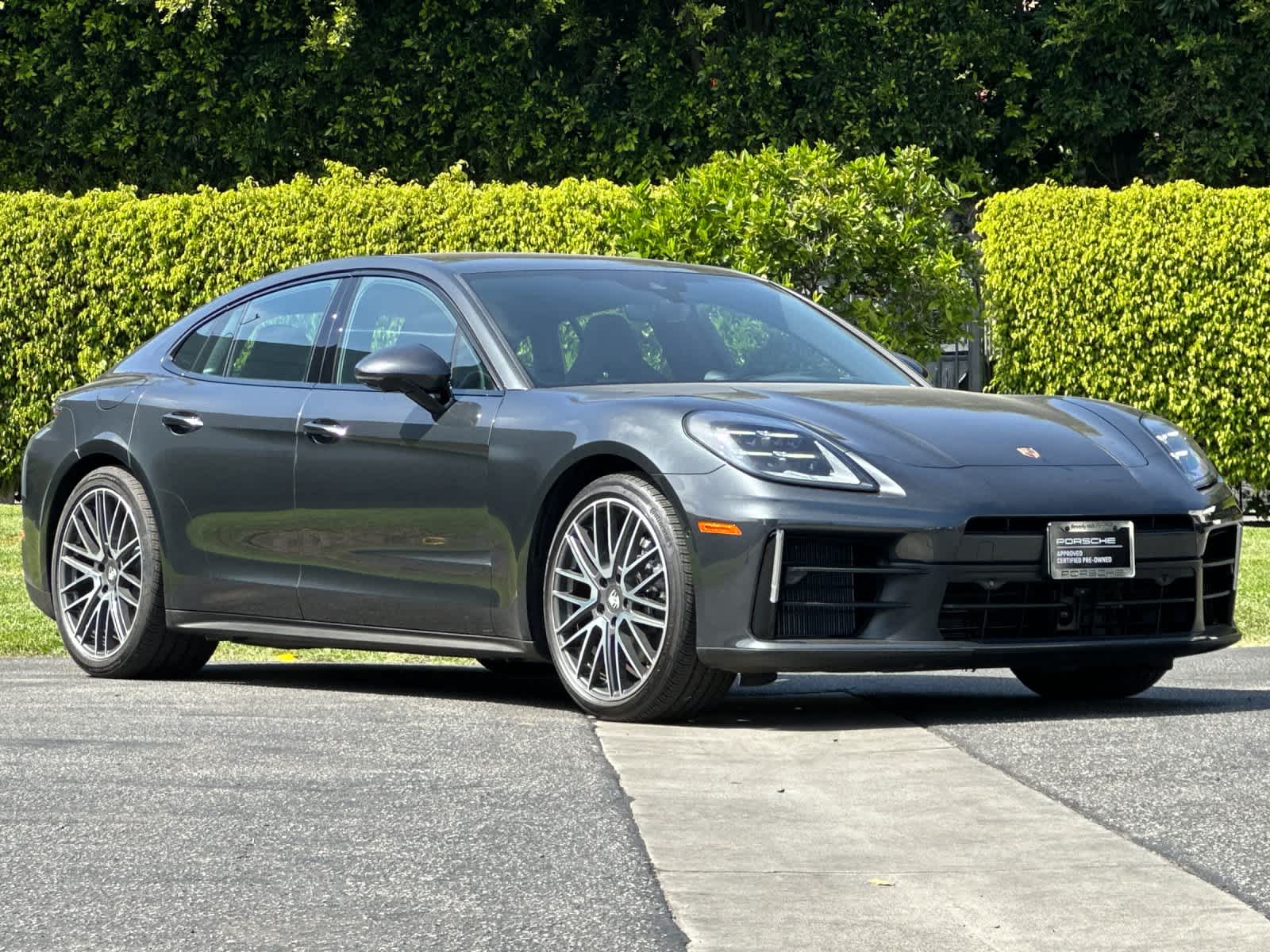Thumbnail: 2024 Porsche Panamera - 10