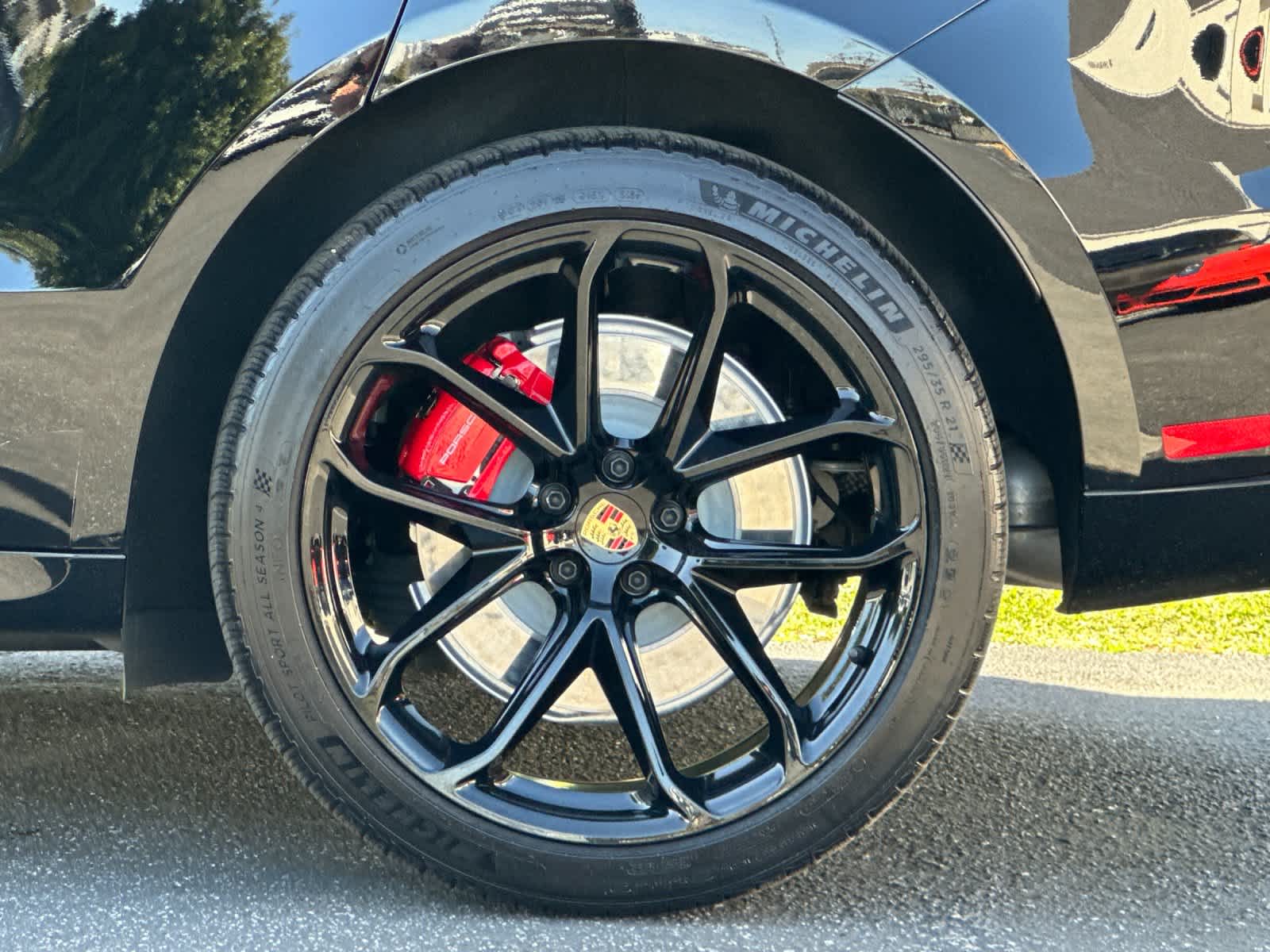 Thumbnail: 2026 Porsche Macan - 31
