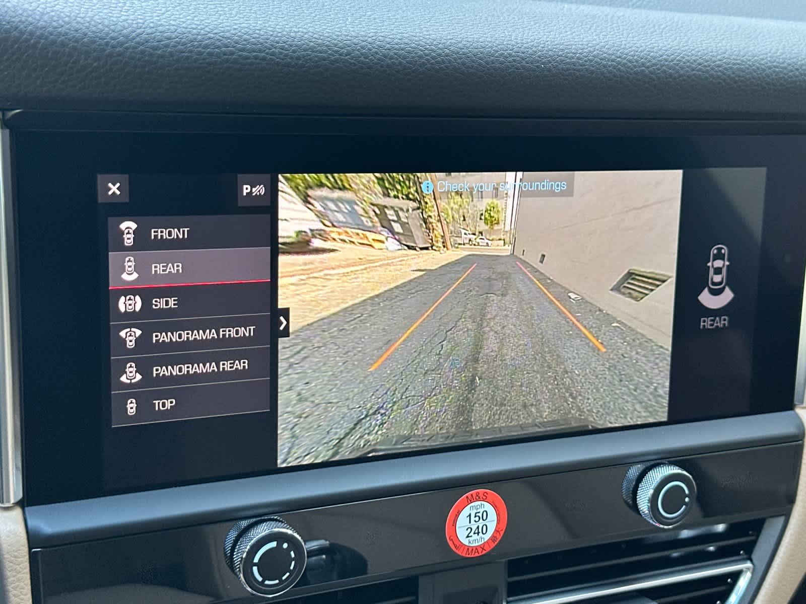 Thumbnail: 2026 Porsche Macan - 21